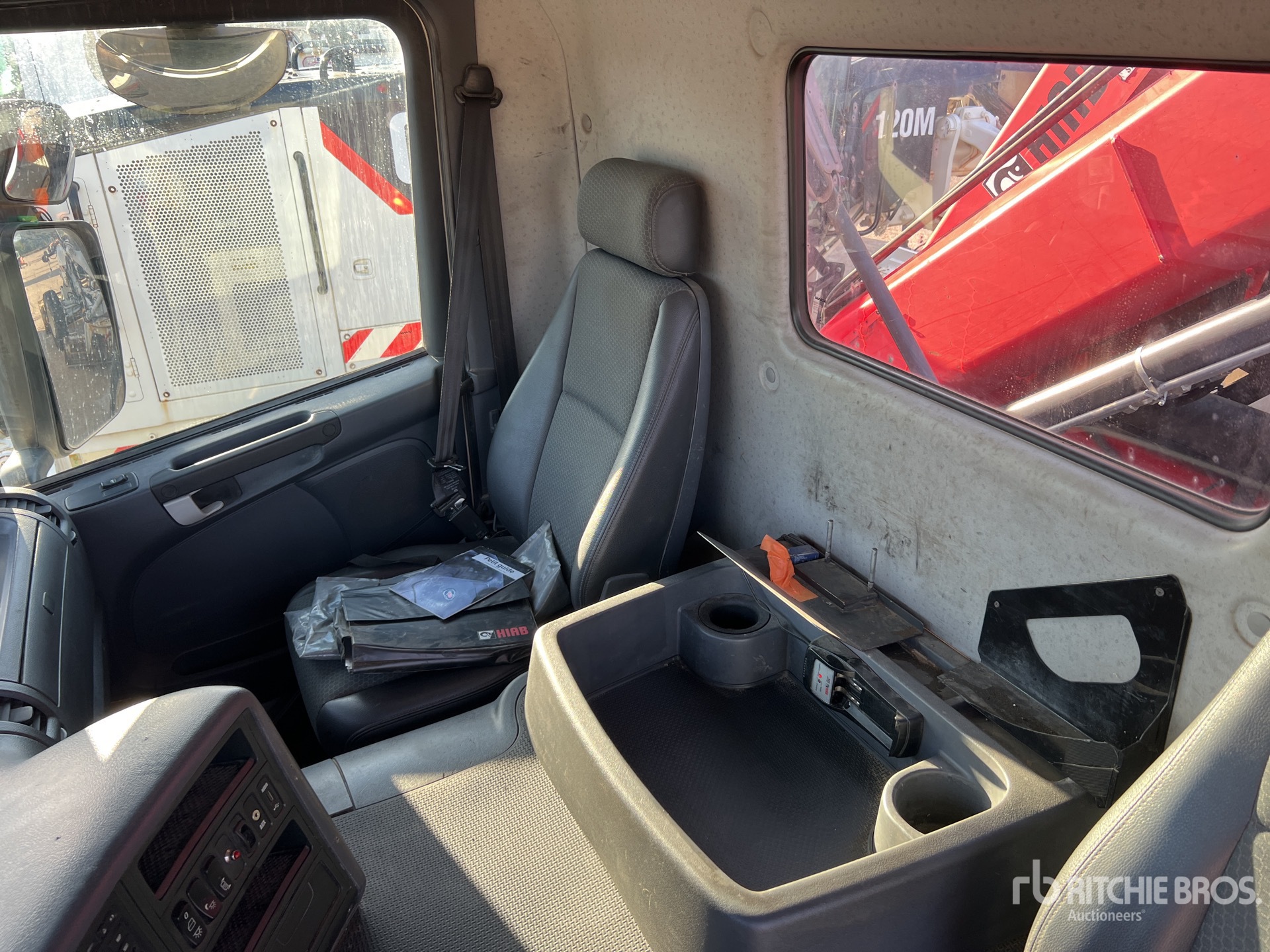 2016 Scania P320