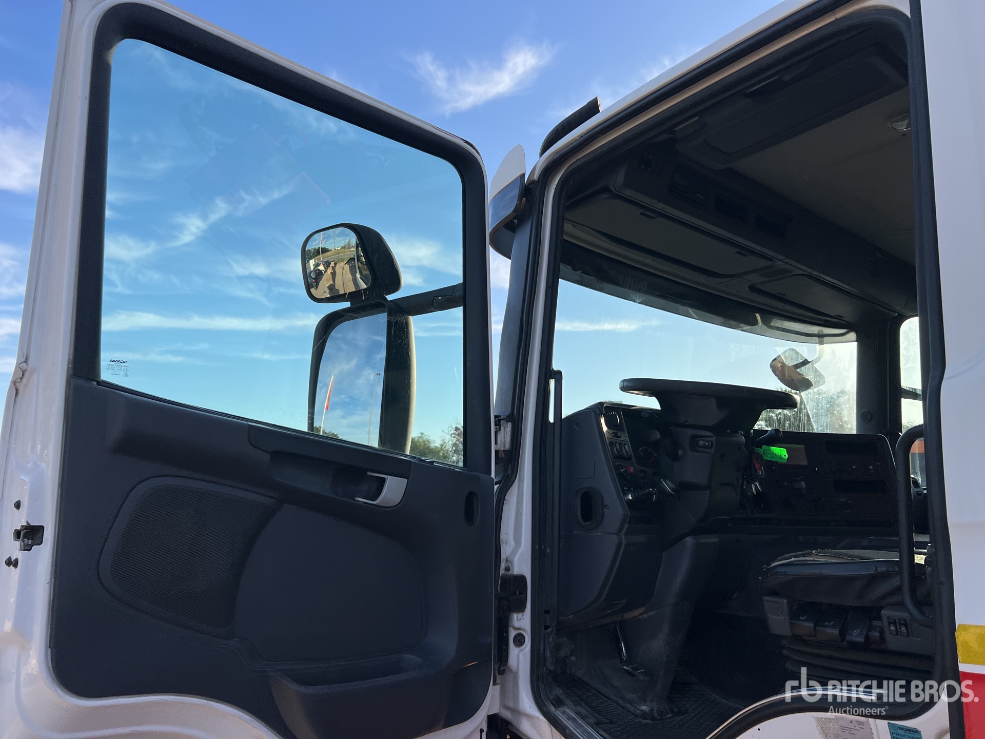 2016 Scania P320