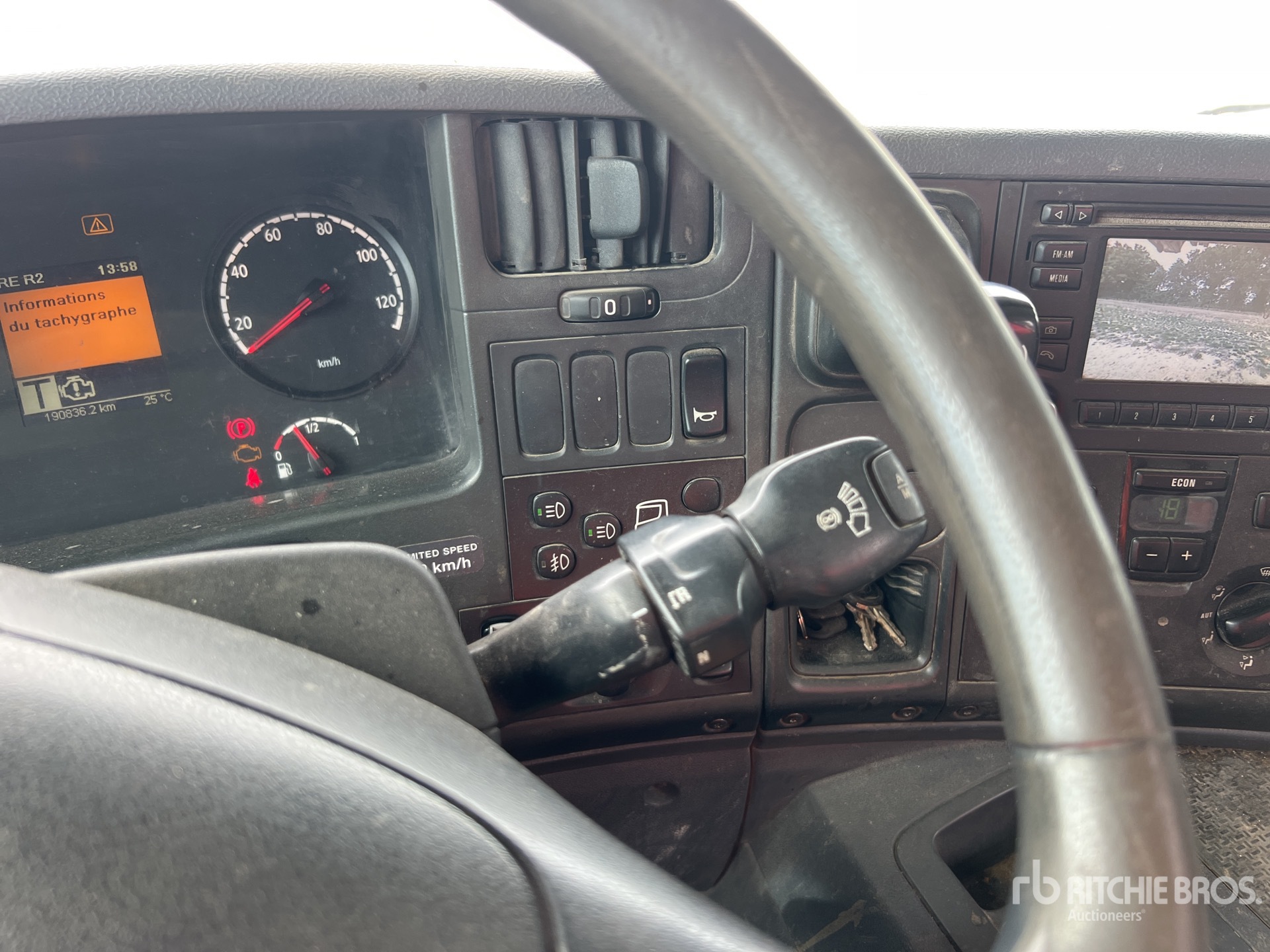 2016 Scania P320