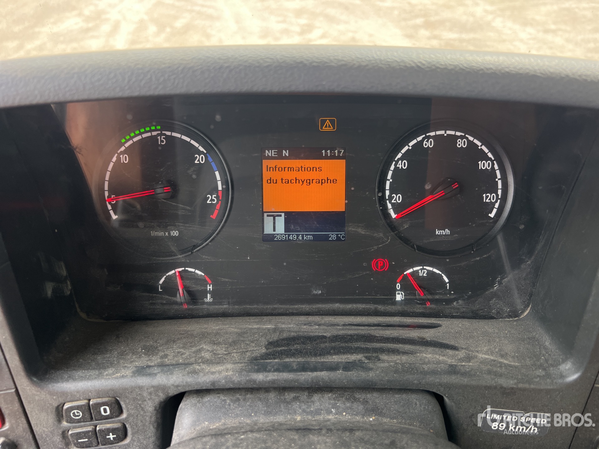 2016 Scania P410