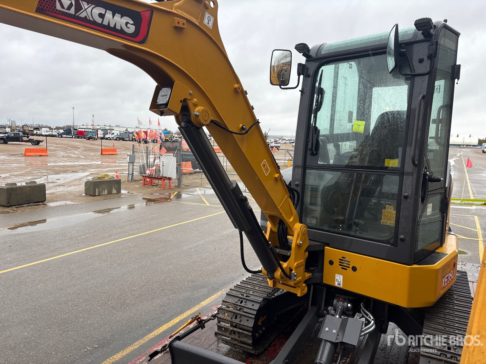2026 XCMG XE35U