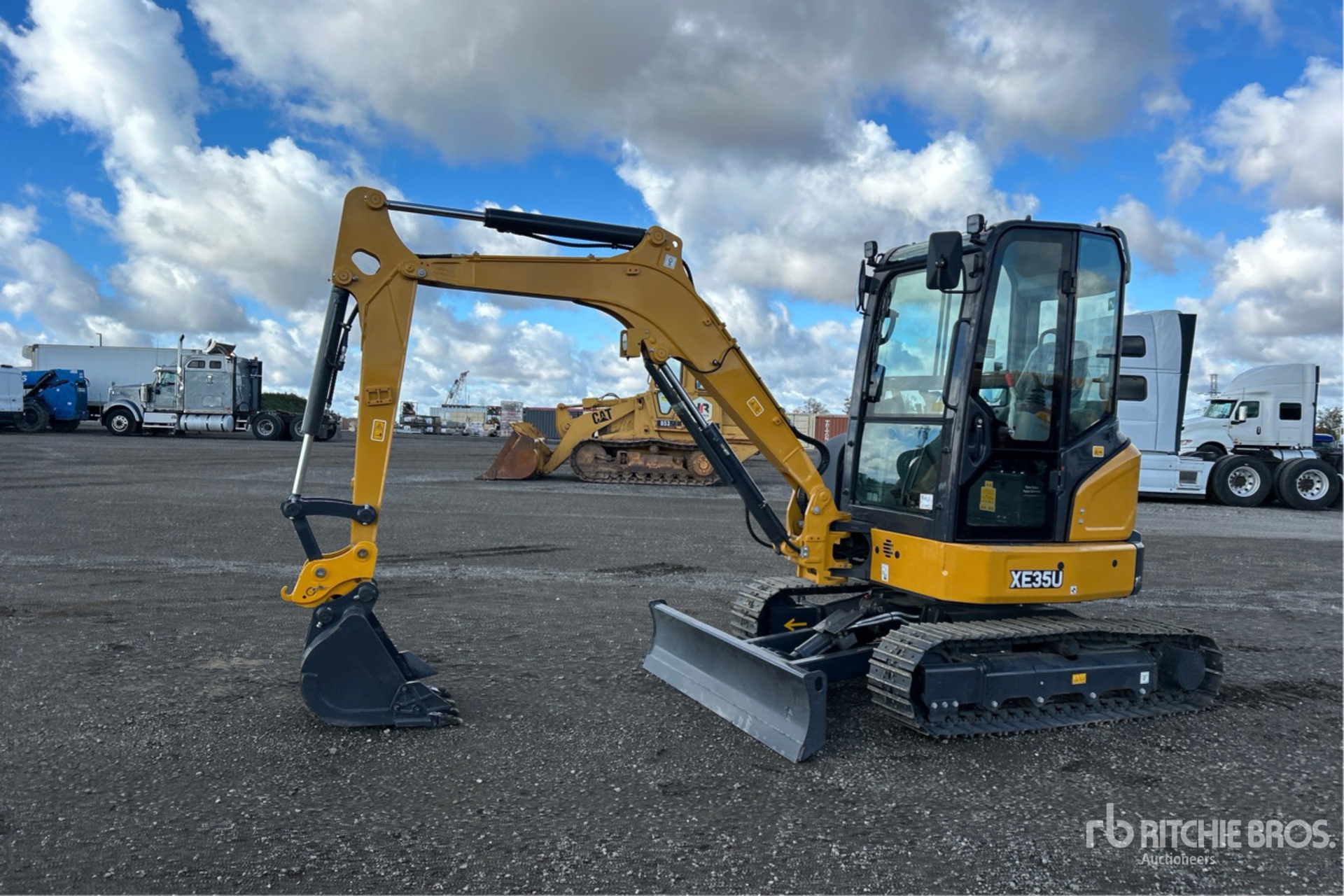 2026 XCMG XE35U