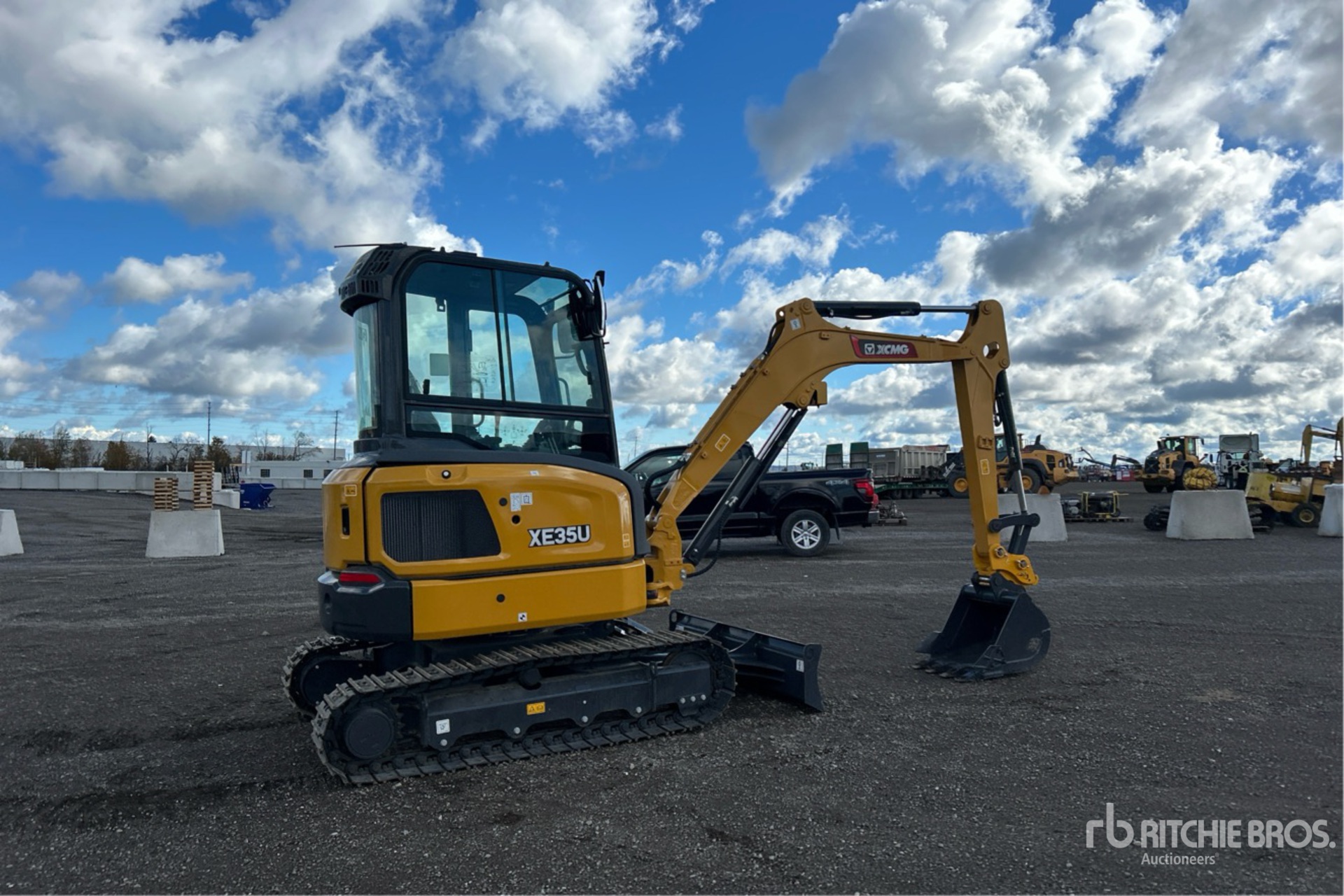 2026 XCMG XE35U