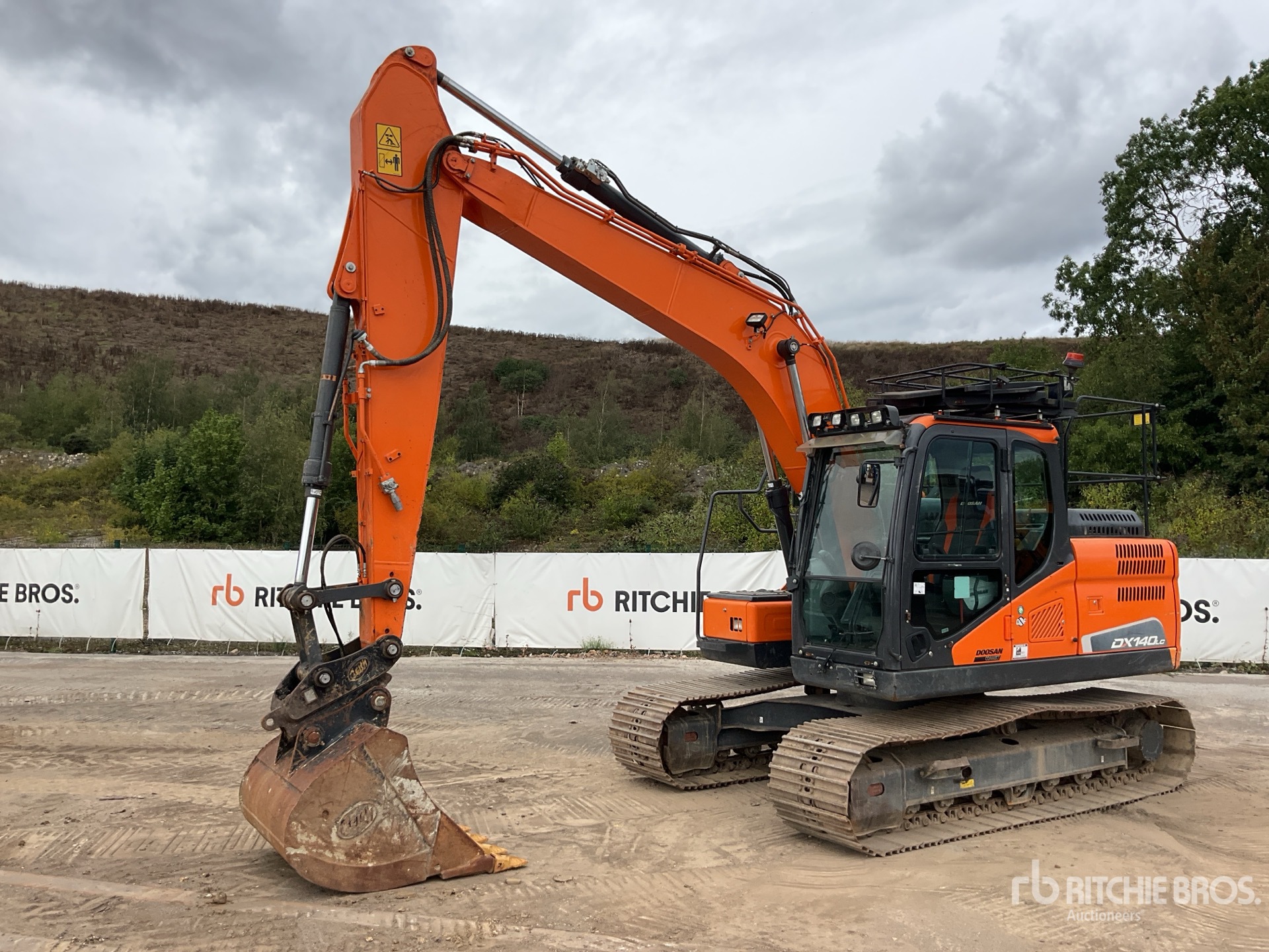 Photo of 2021 Doosan DX140LC-5