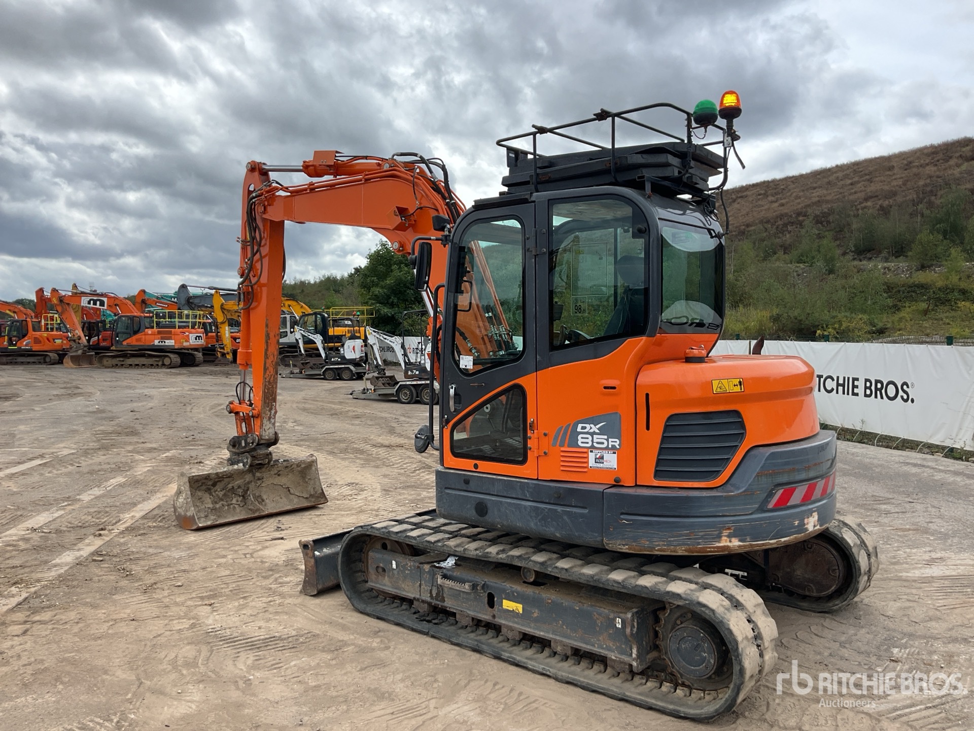 2021 Doosan DX85R-3