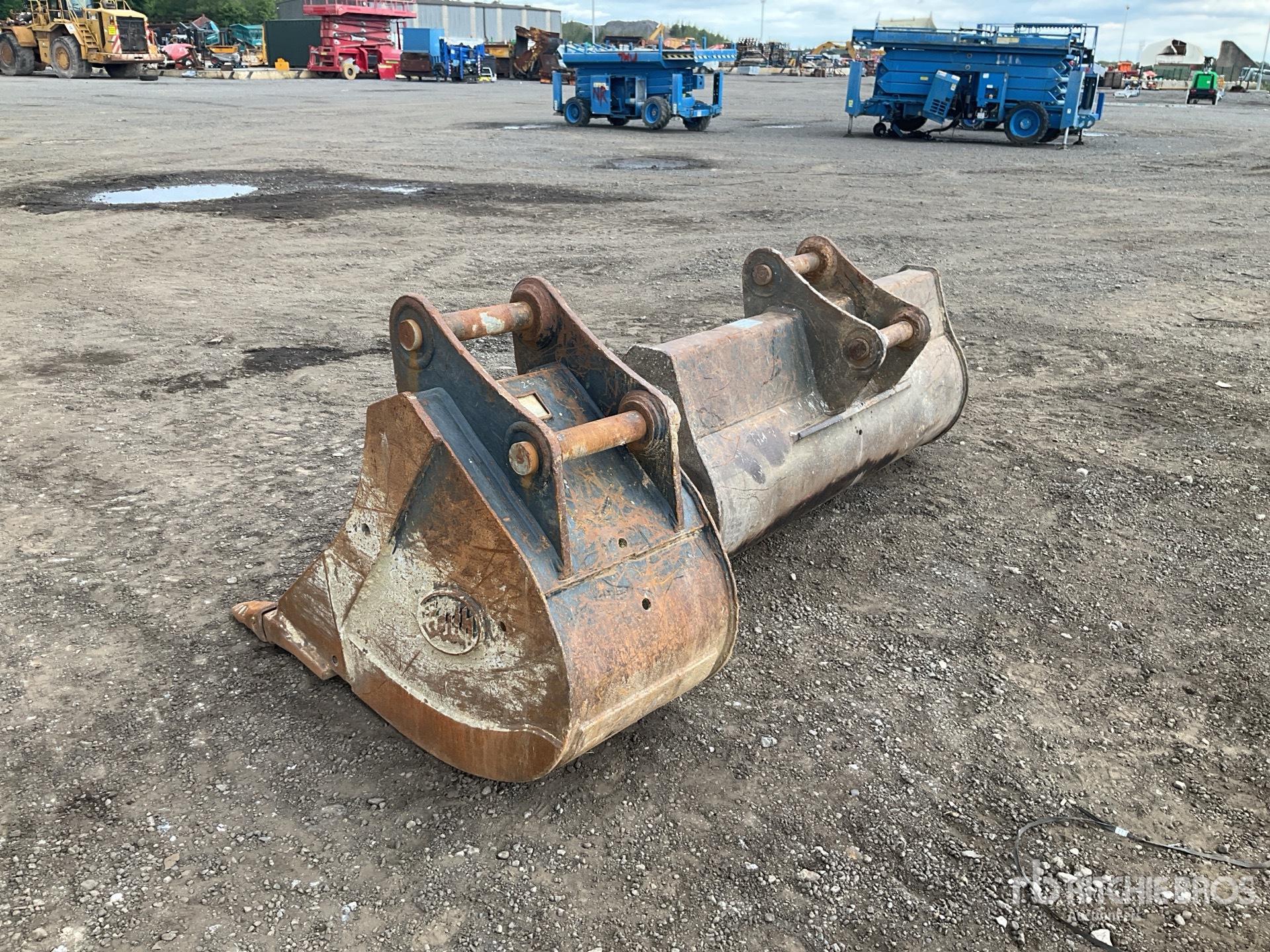 Geith QUANTITY OF (2) 14 TON