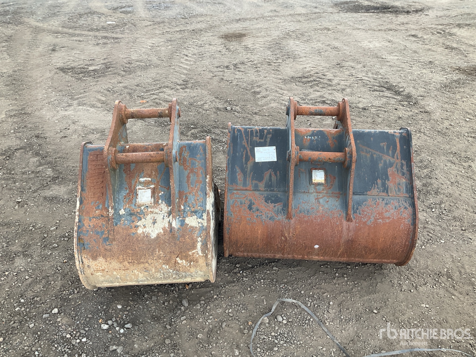 Geith QUANTITY OF (2) 8 TON