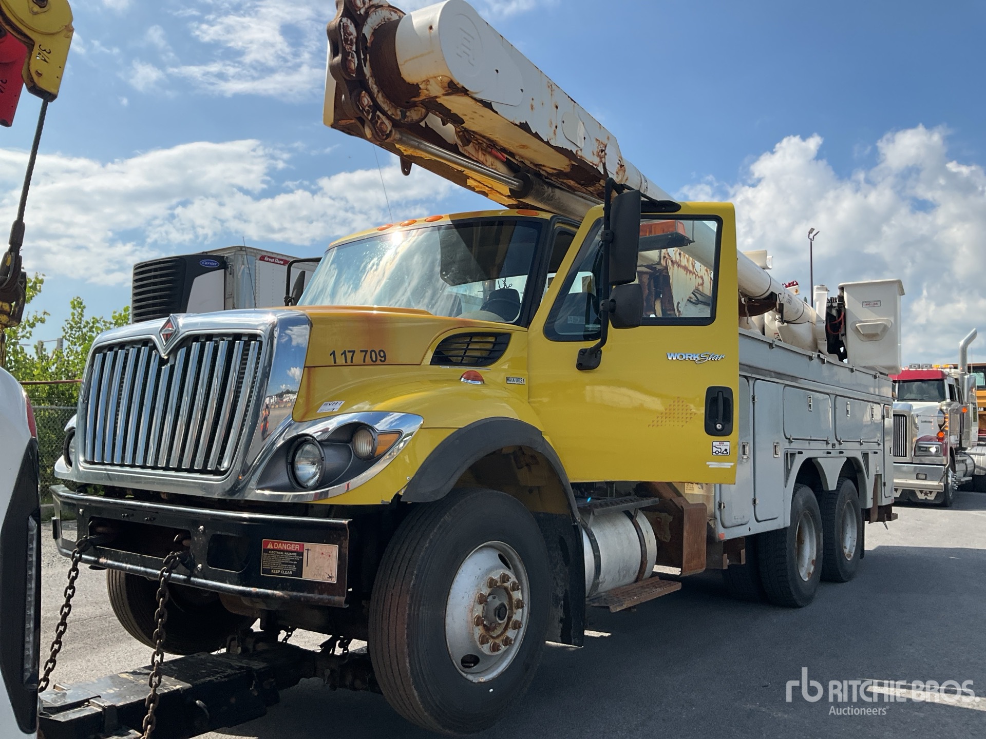 Photo of 2010 International 7400