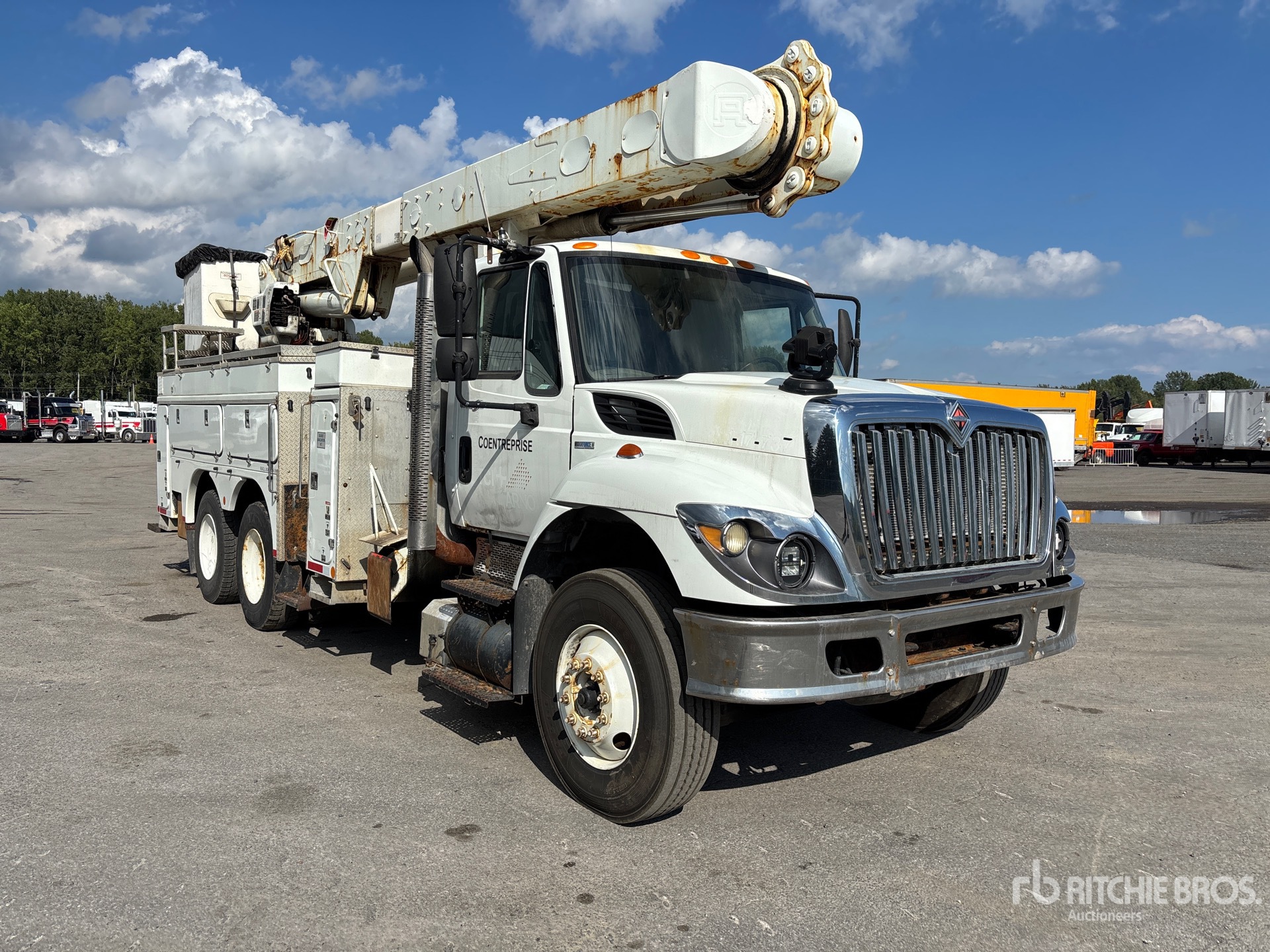 2010 International 7400
