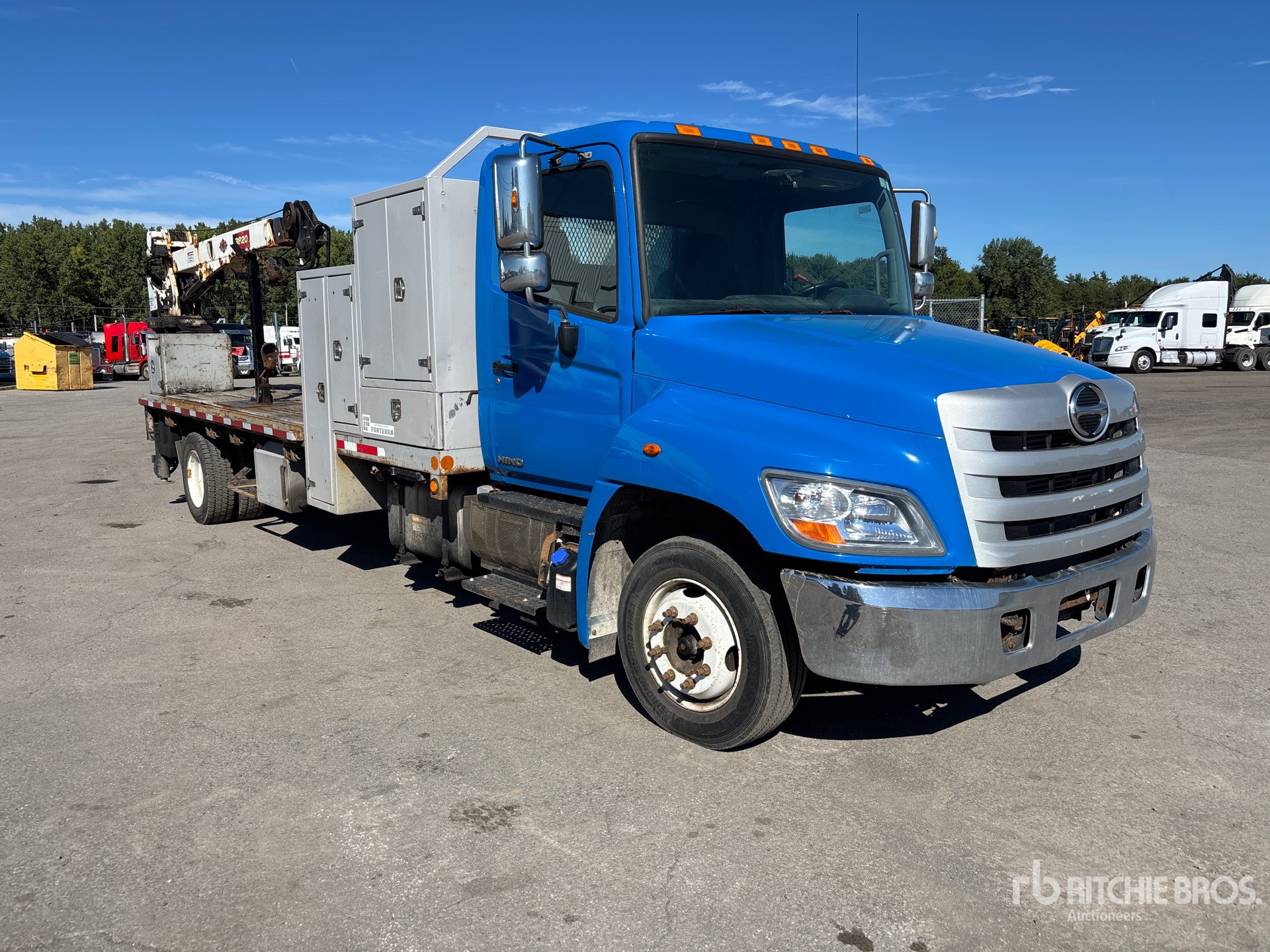 2011 Hino 268