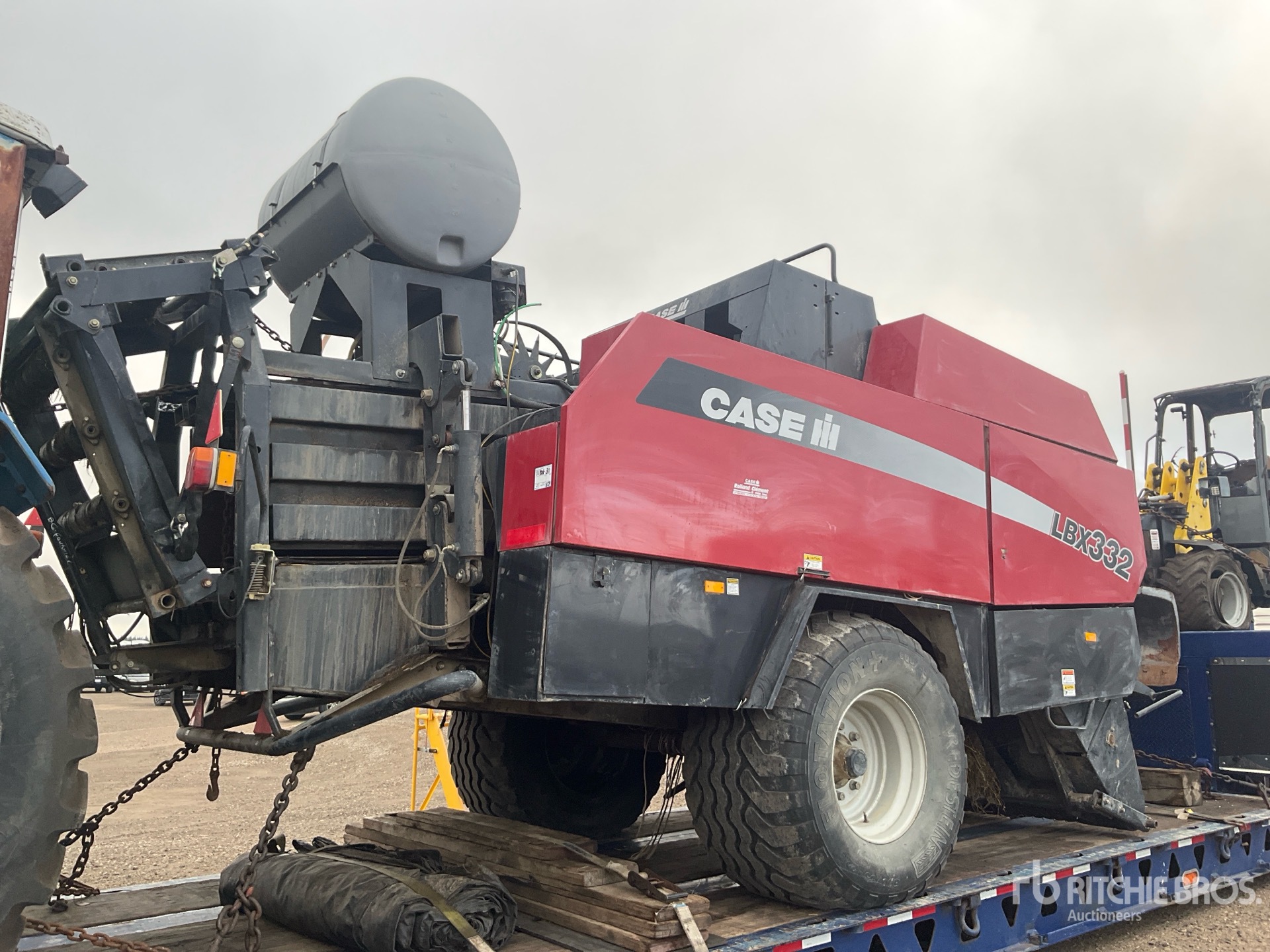 Photo of 2003 Case Ih LBX332
