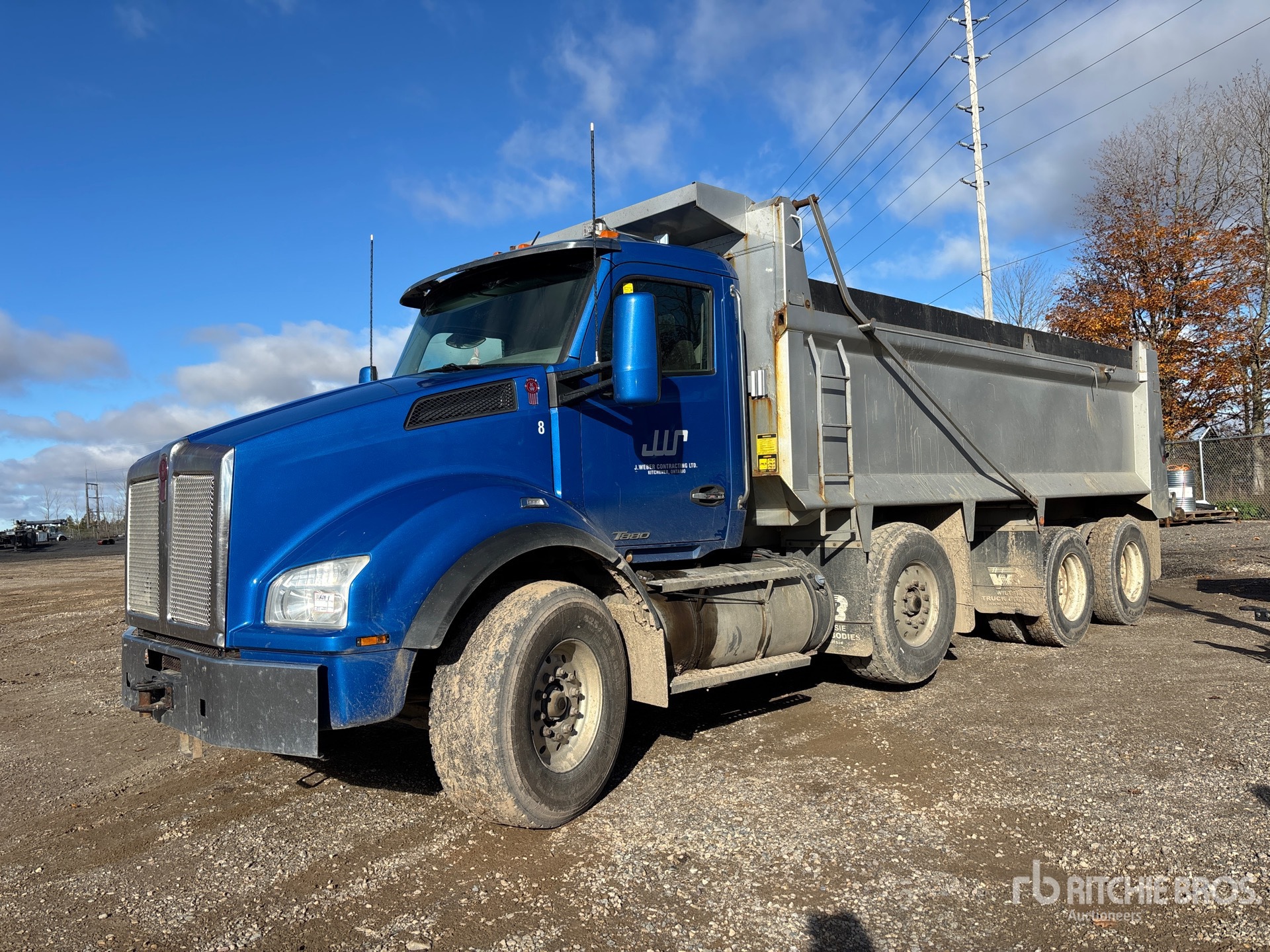 Photo of 2018 Kenworth T880
