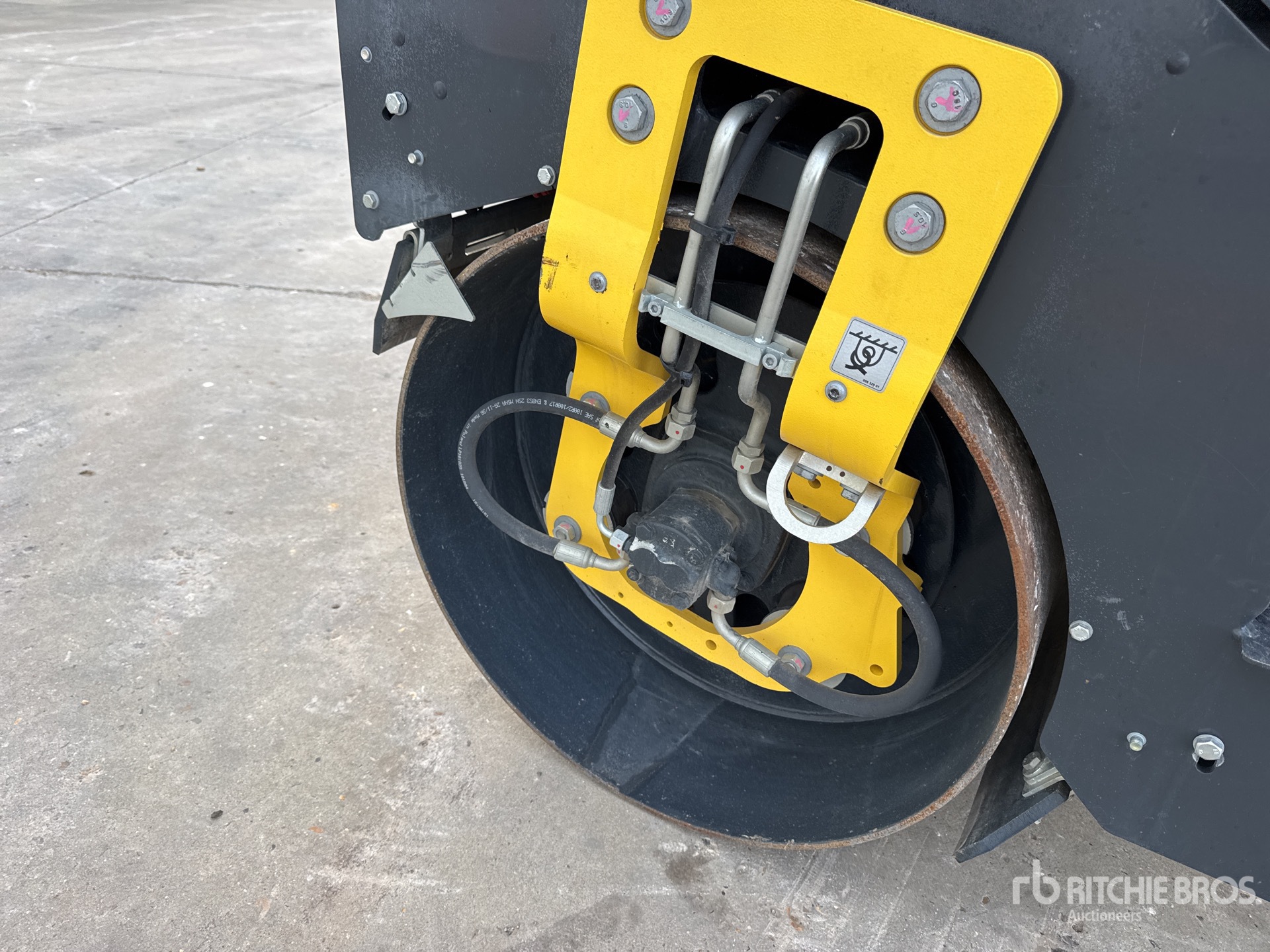 2024 Bomag BW100ADE-5