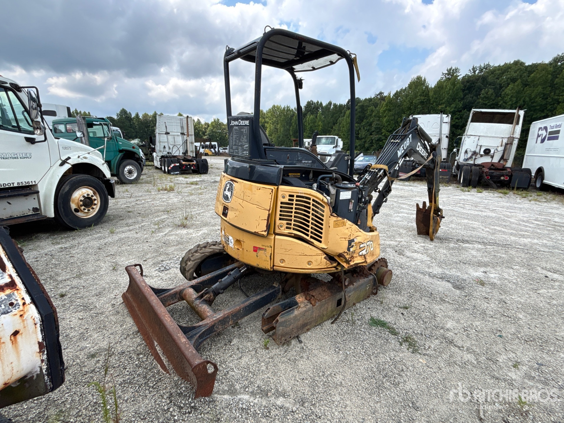 General Appearance with Picture, Right Rear Corner
