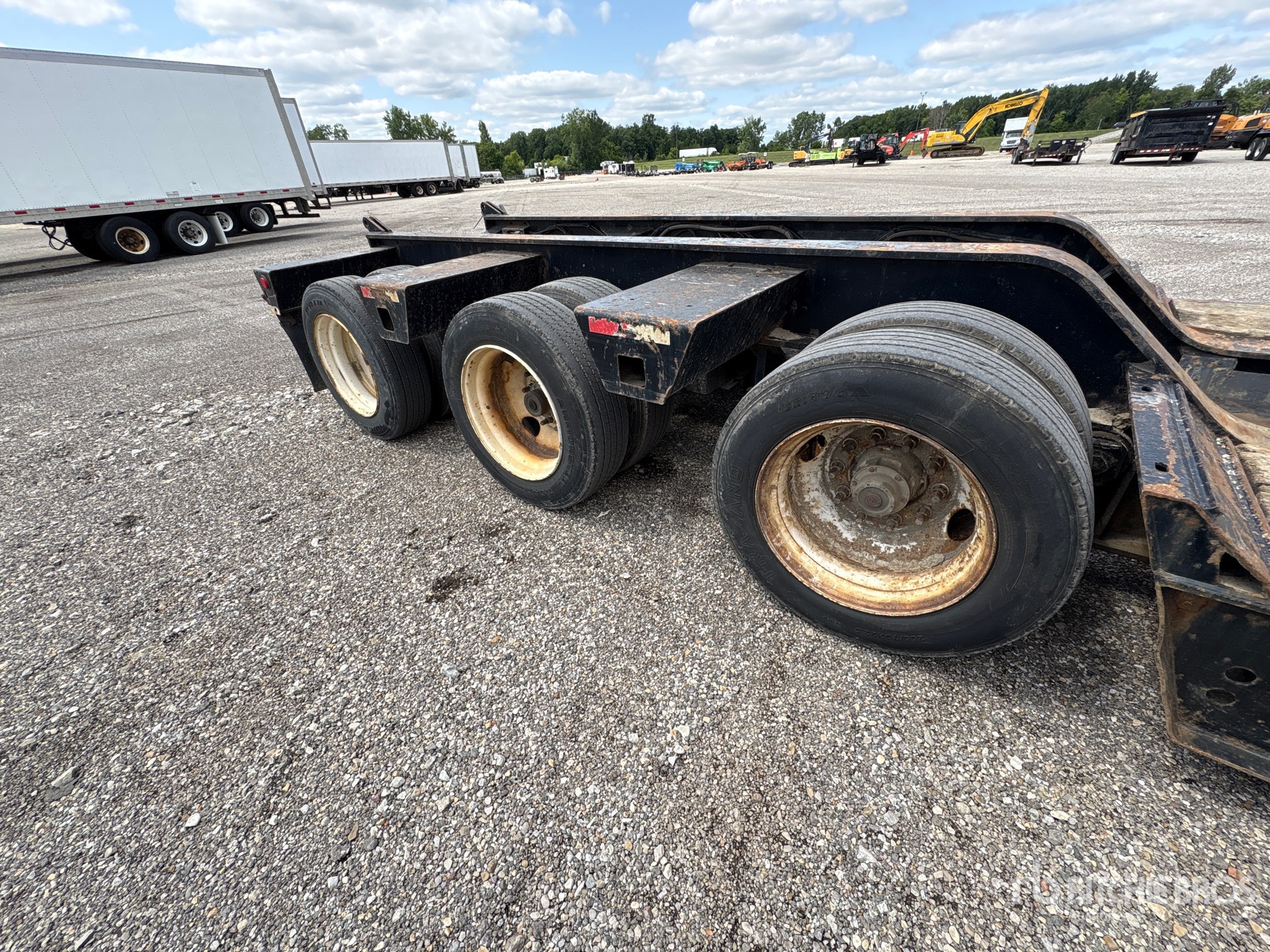 2006 Etnyre TRI/A REMOVABLE GOOSENECK