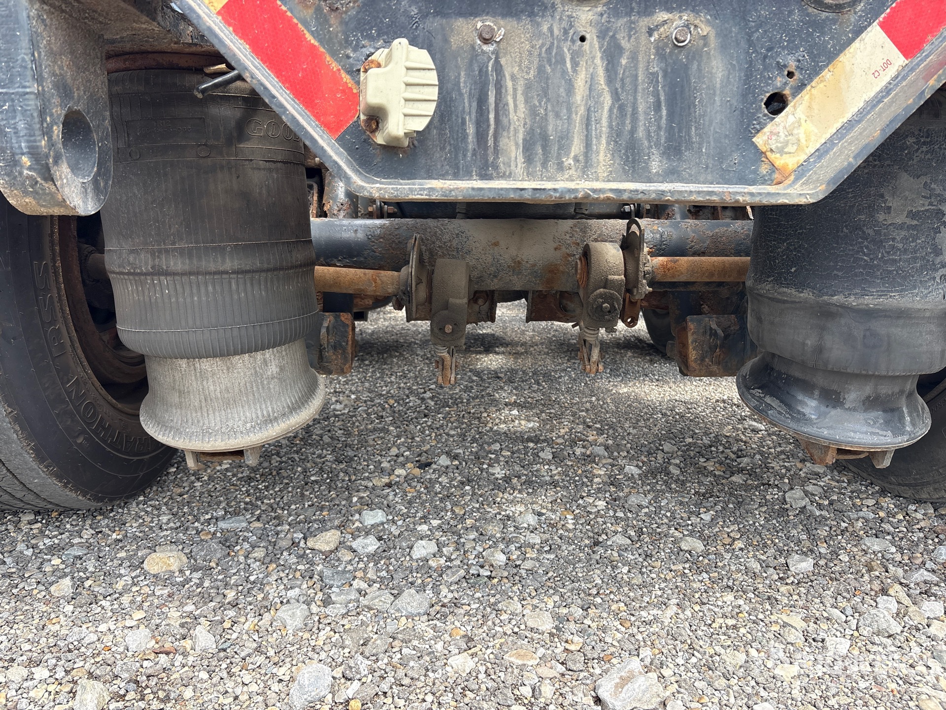 2006 Etnyre TRI/A REMOVABLE GOOSENECK