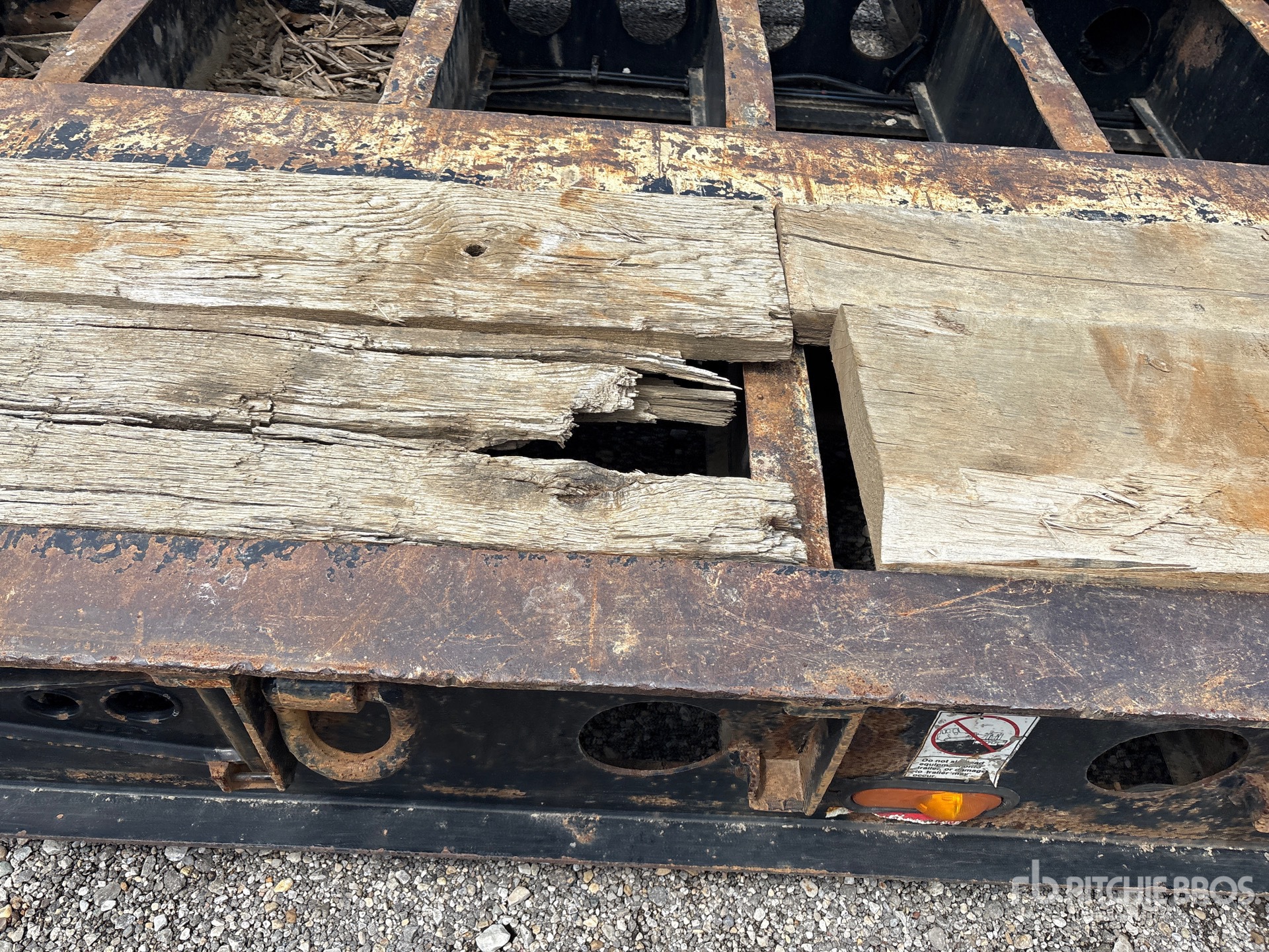 2006 Etnyre TRI/A REMOVABLE GOOSENECK