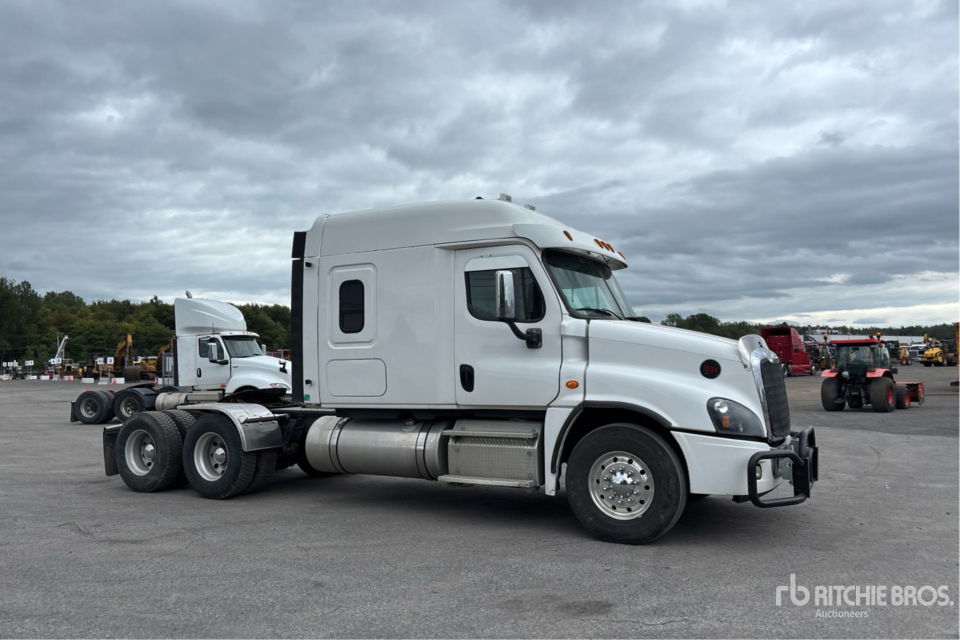 2018 Freightliner CASCADIA 125