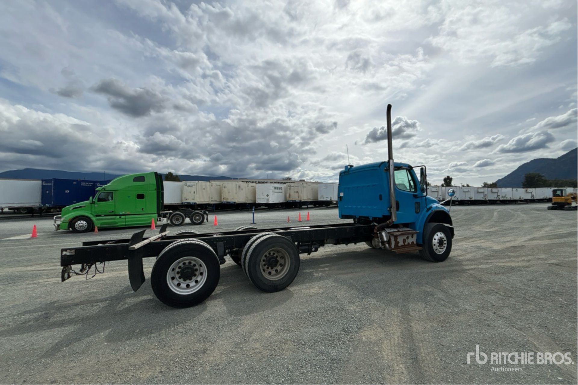 2017 Freightliner M2 106