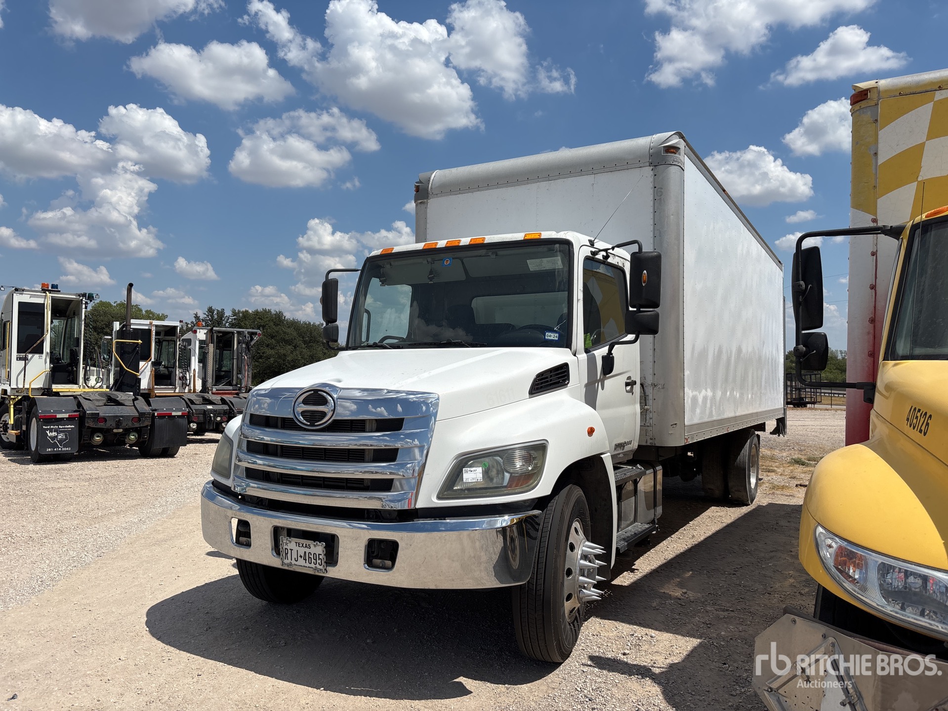 Photo of 2016 Hino 268