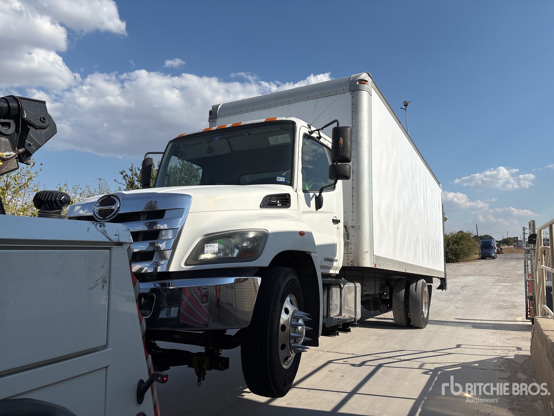 2016 Hino 268