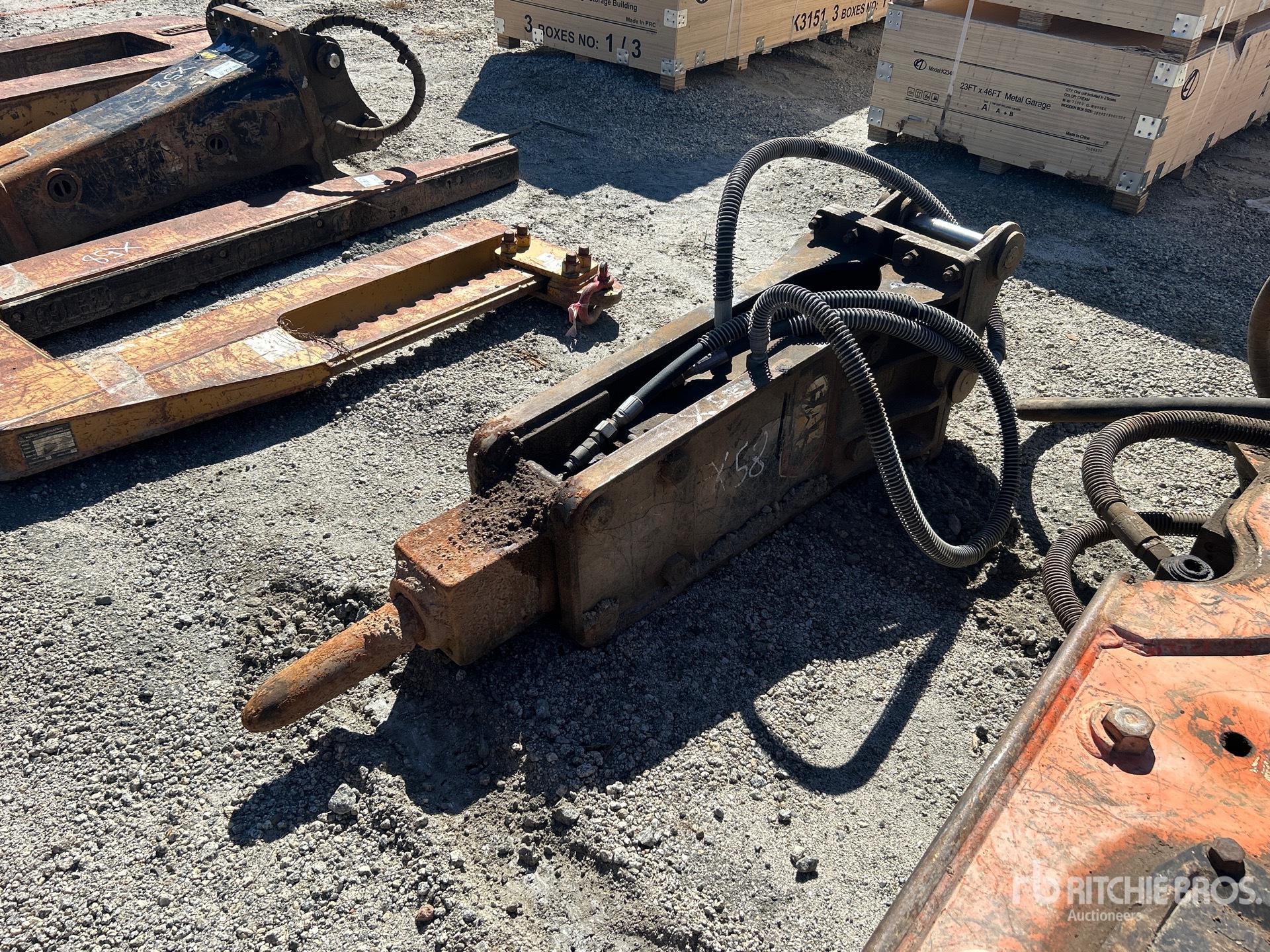 Photo of Caterpillar B9