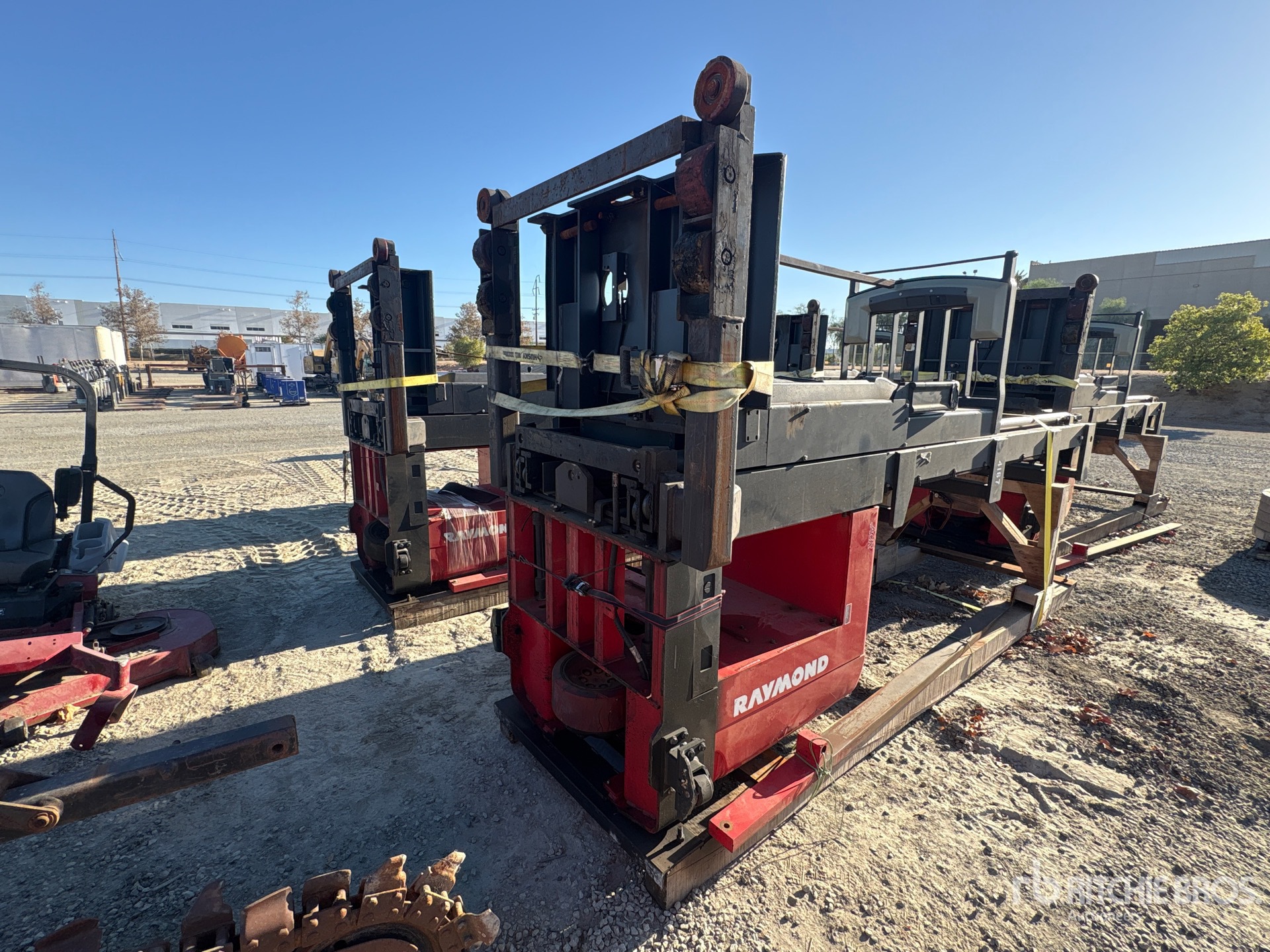 Photo of 2016 Raymond 560-OPC30TT