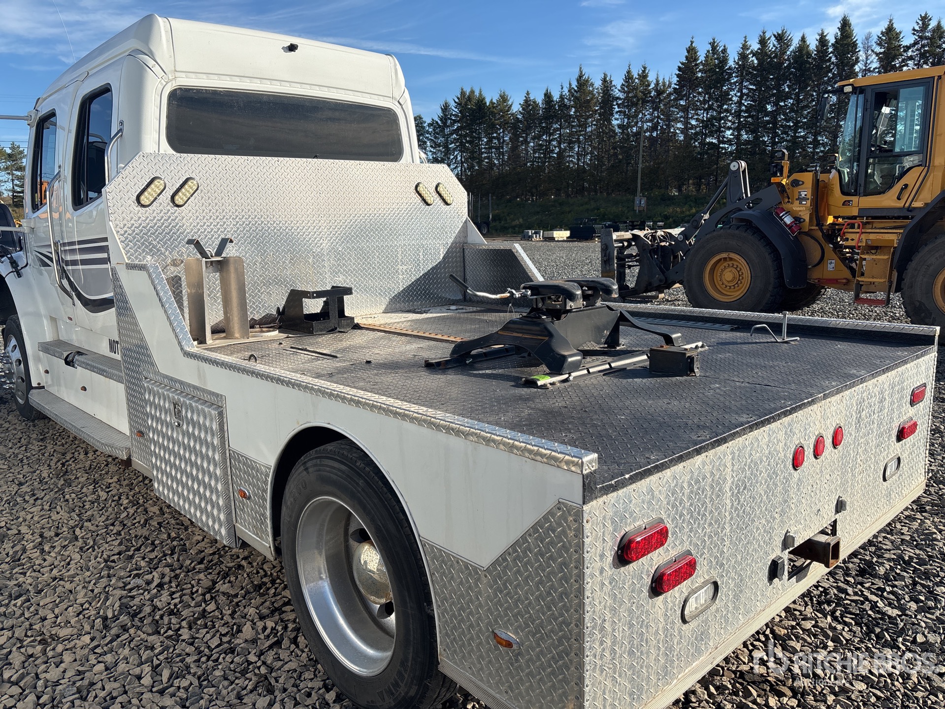 2013 Freightliner M2 106