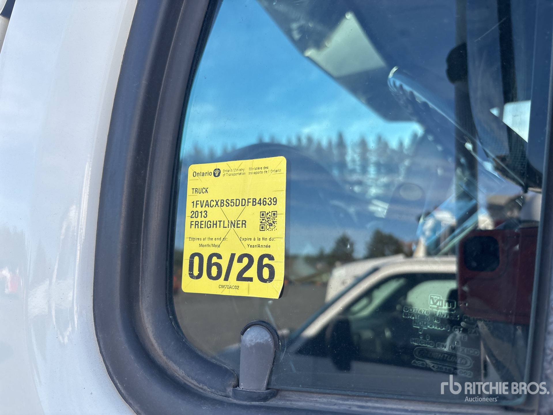 2013 Freightliner M2 106