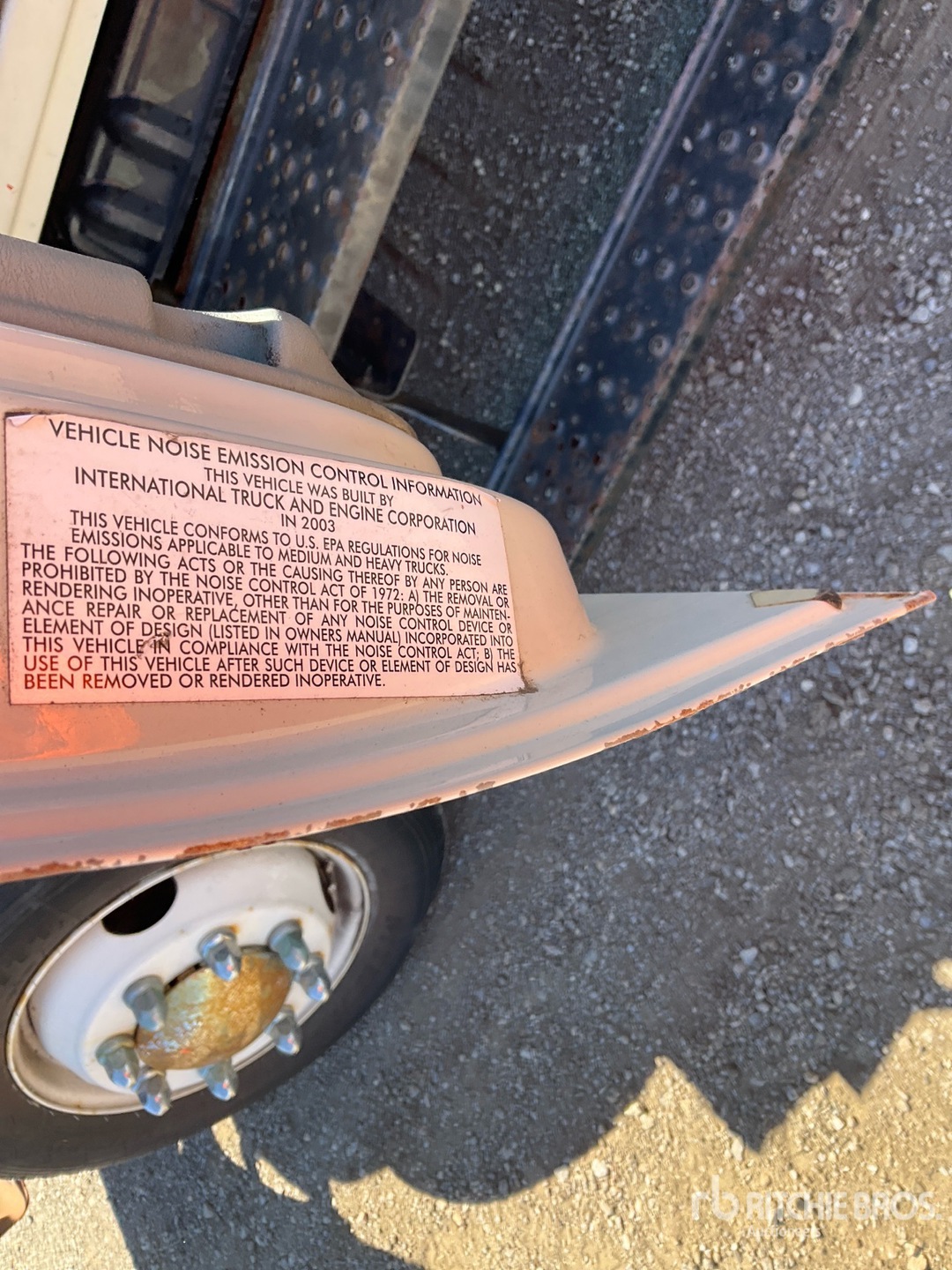 2004 International 4200 SBA