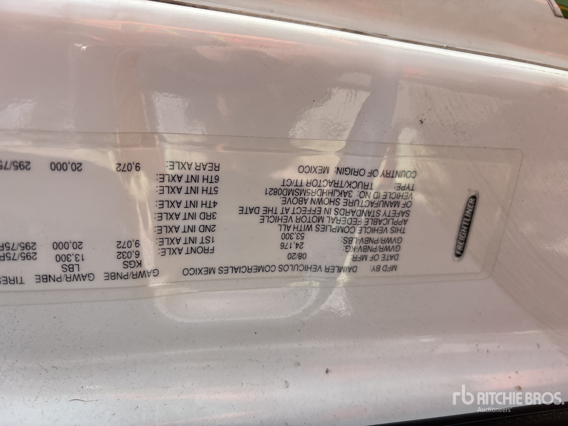 2021 Freightliner CASCADIA 126