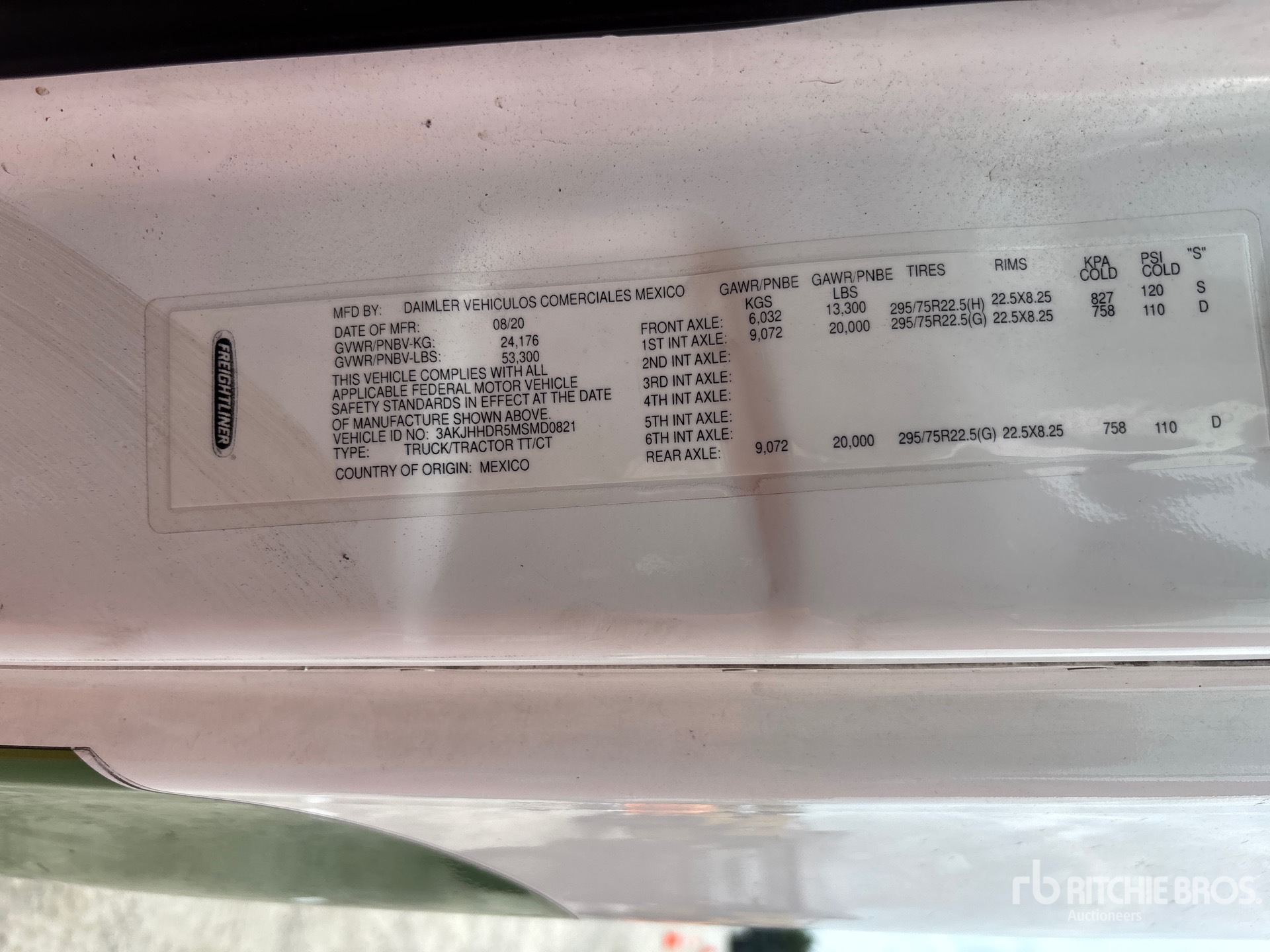 2021 Freightliner CASCADIA 126