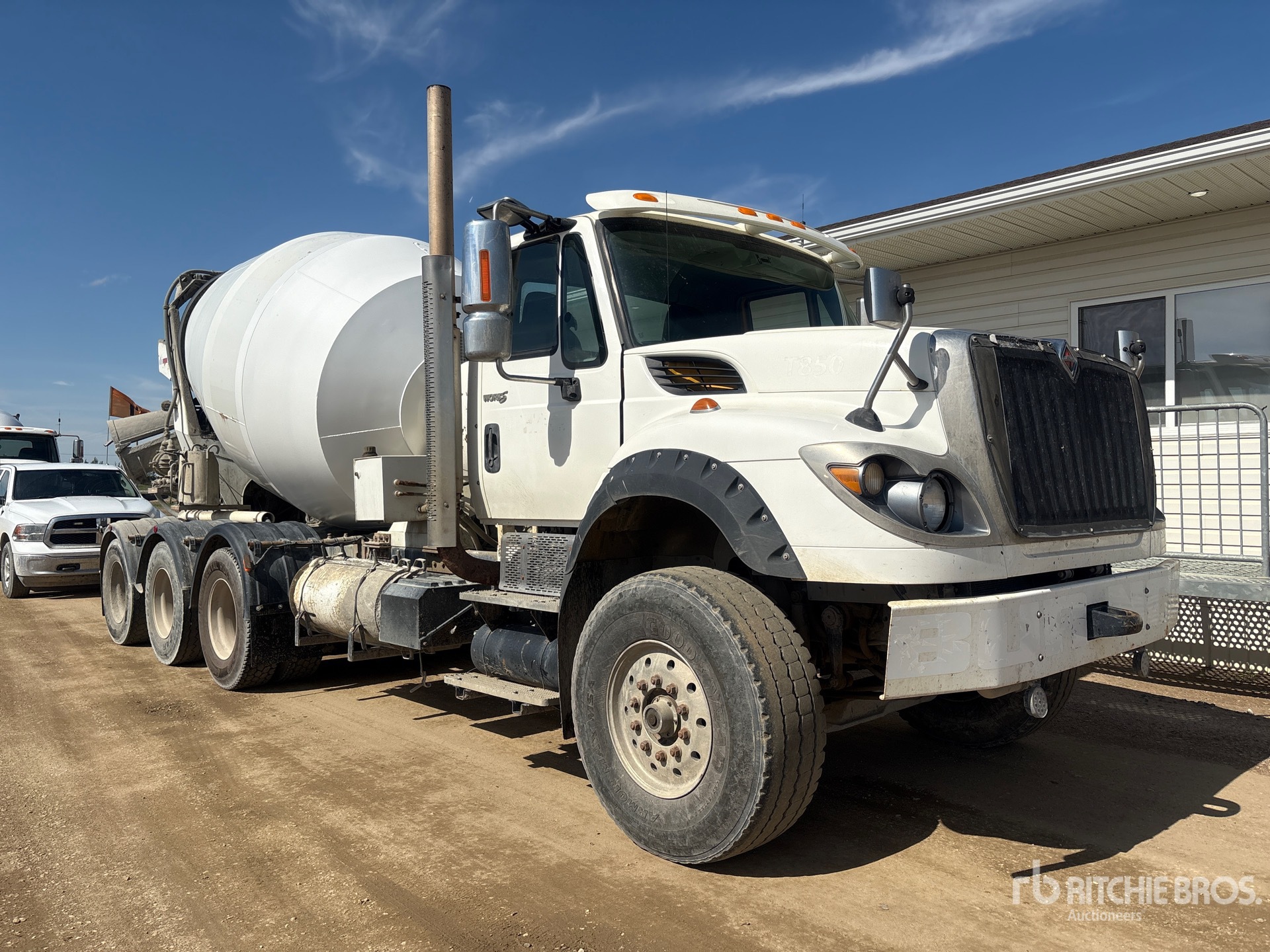 Photo of 2013 International WORKSTAR 7600