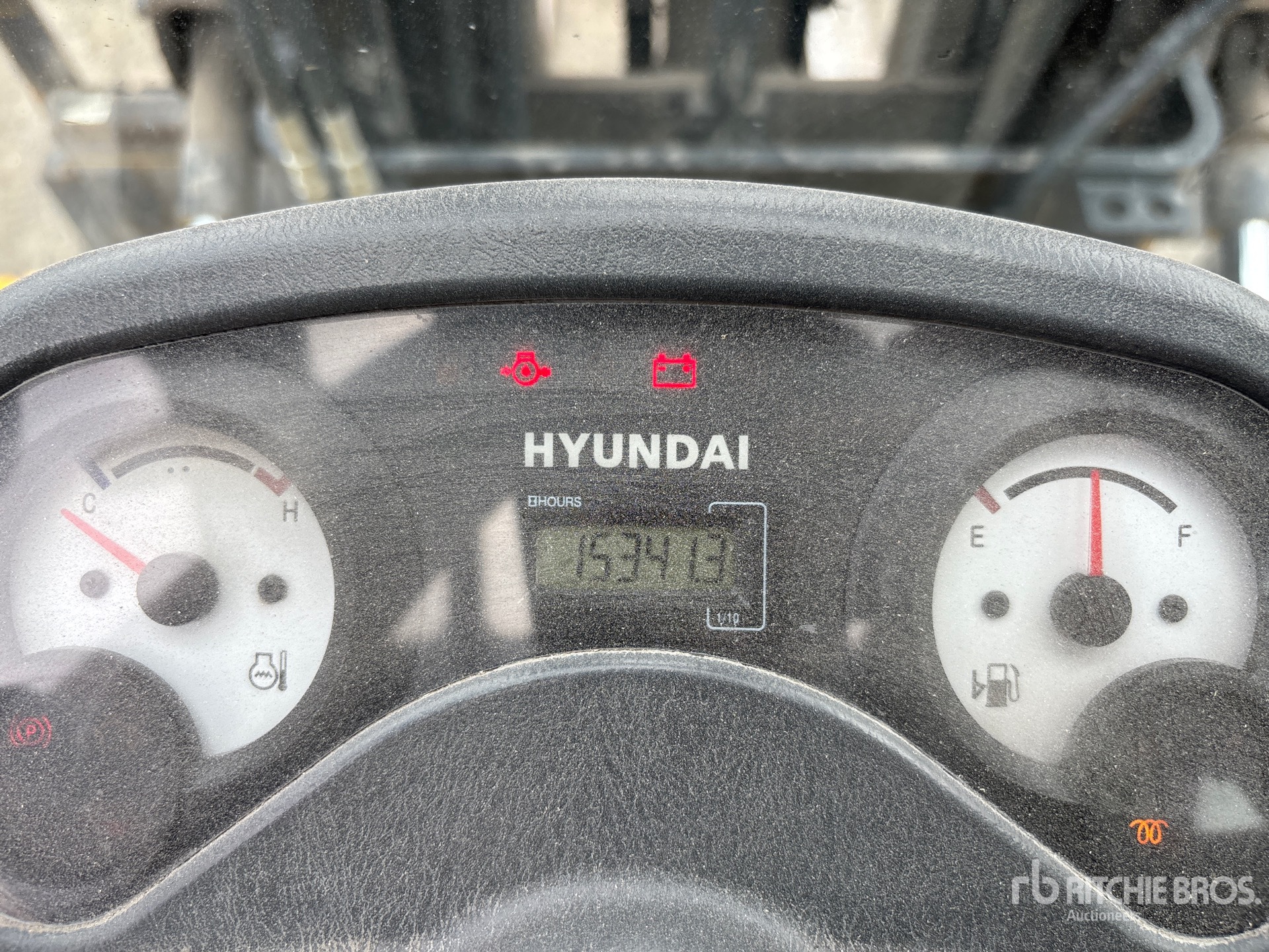 2010 Hyundai 33D-7E