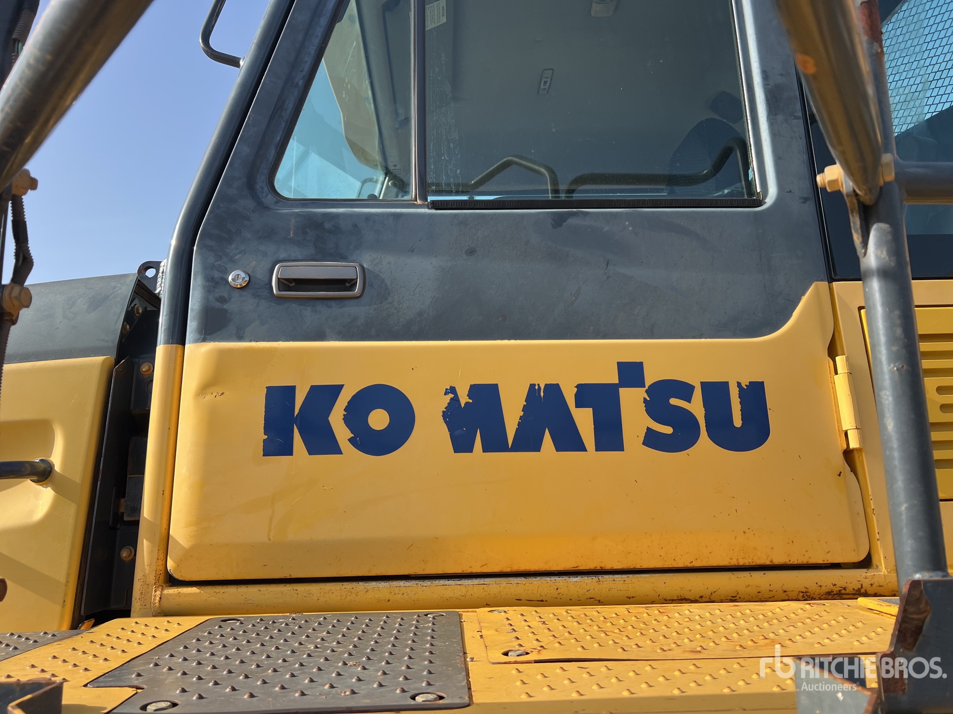 2015 Komatsu HM300-5