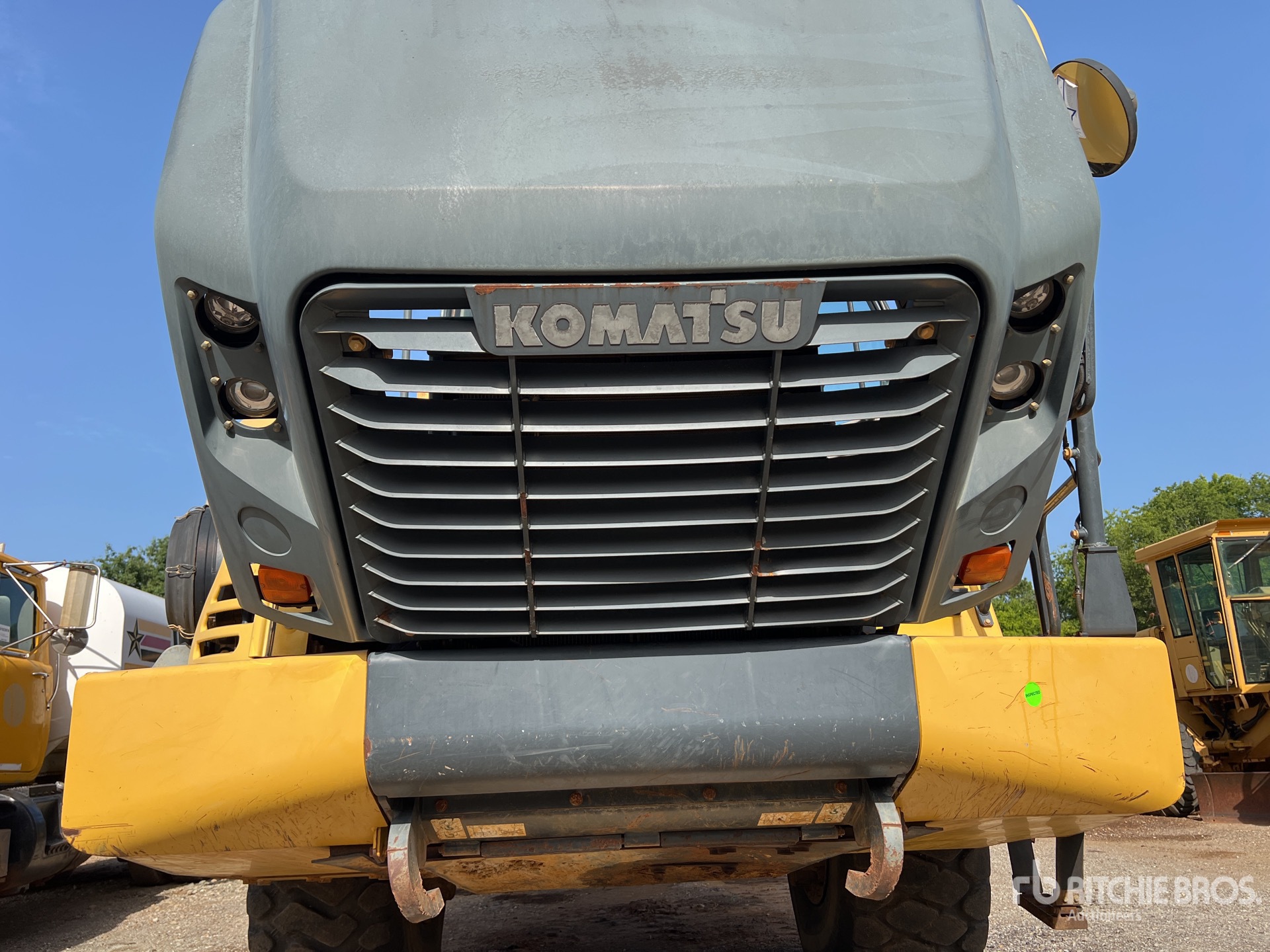 2015 Komatsu HM300-5