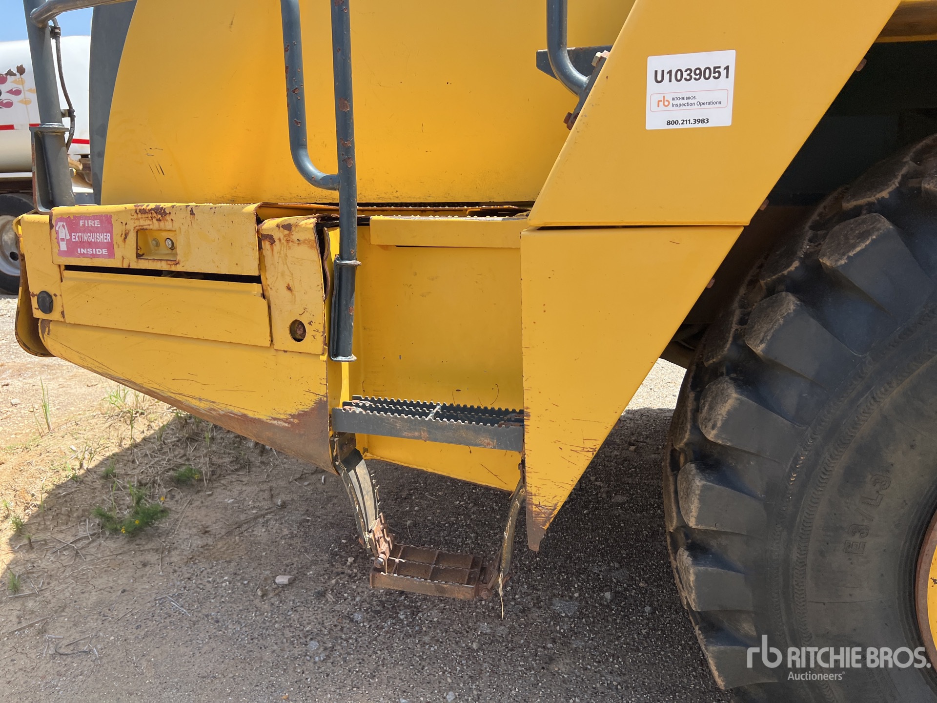 2015 Komatsu HM300-5