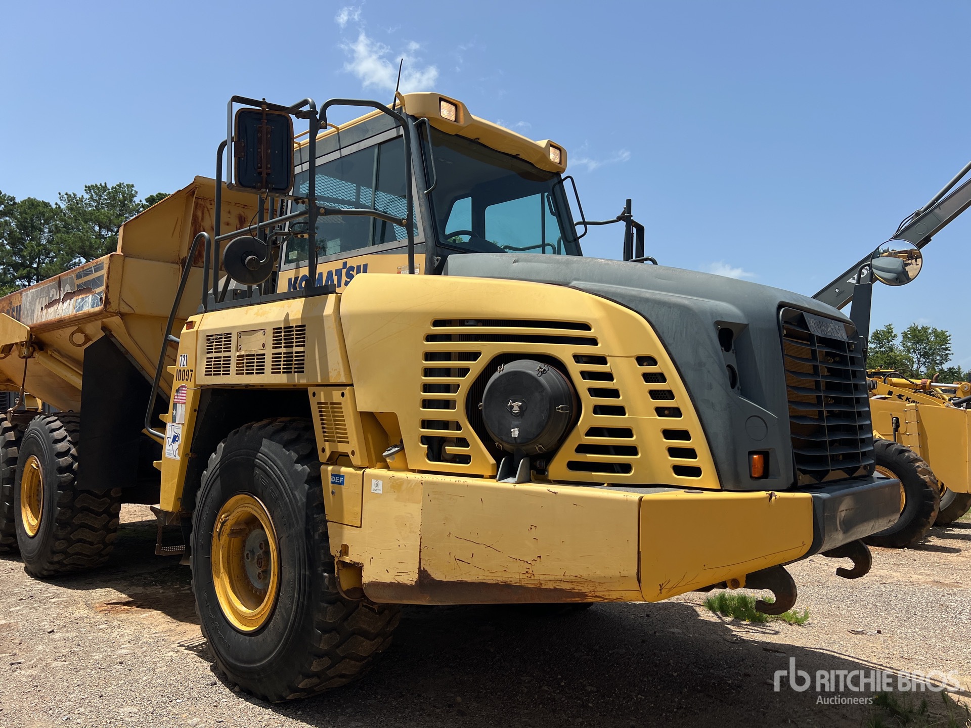 2015 Komatsu HM300-5