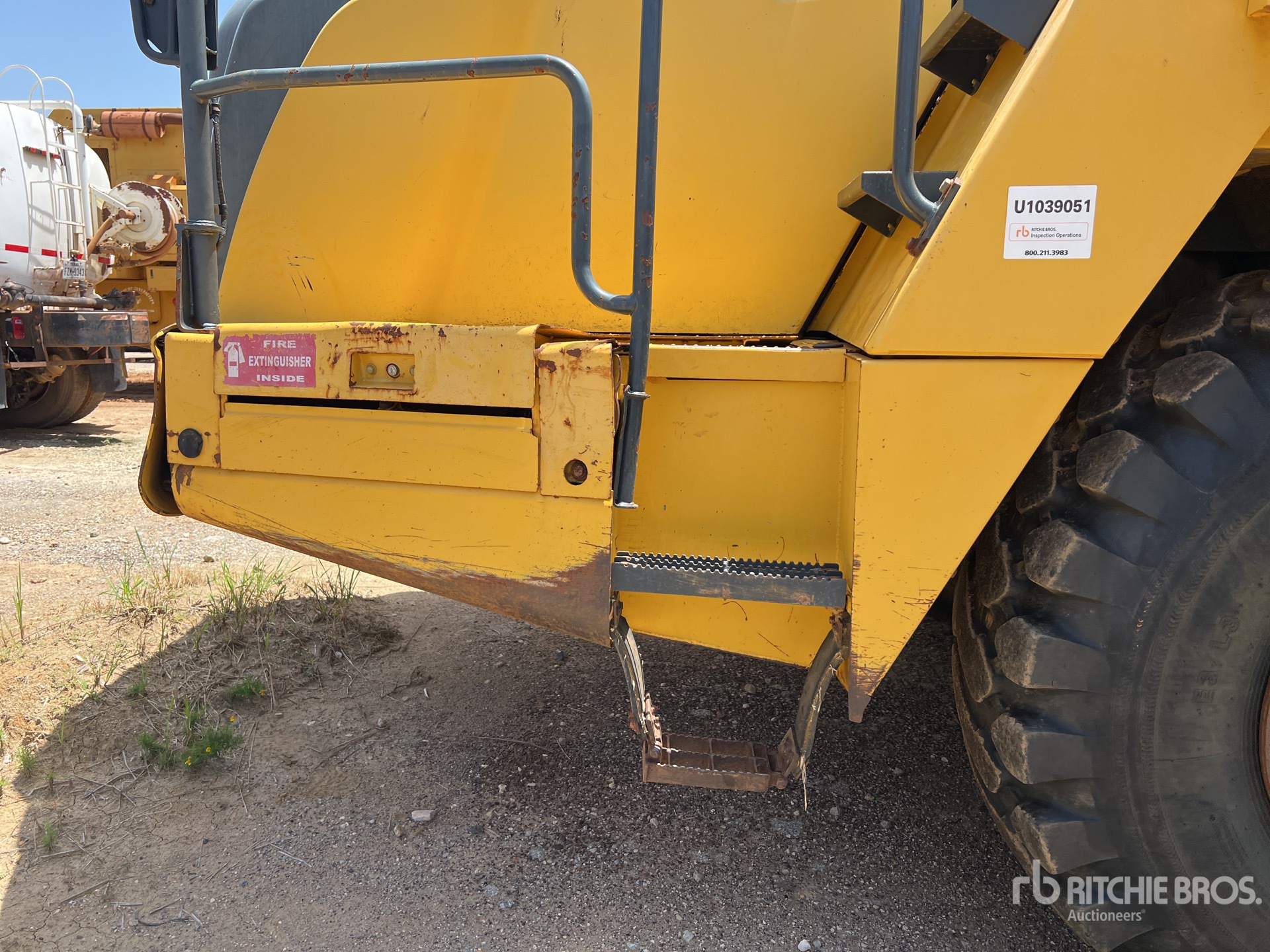 2015 Komatsu HM300-5