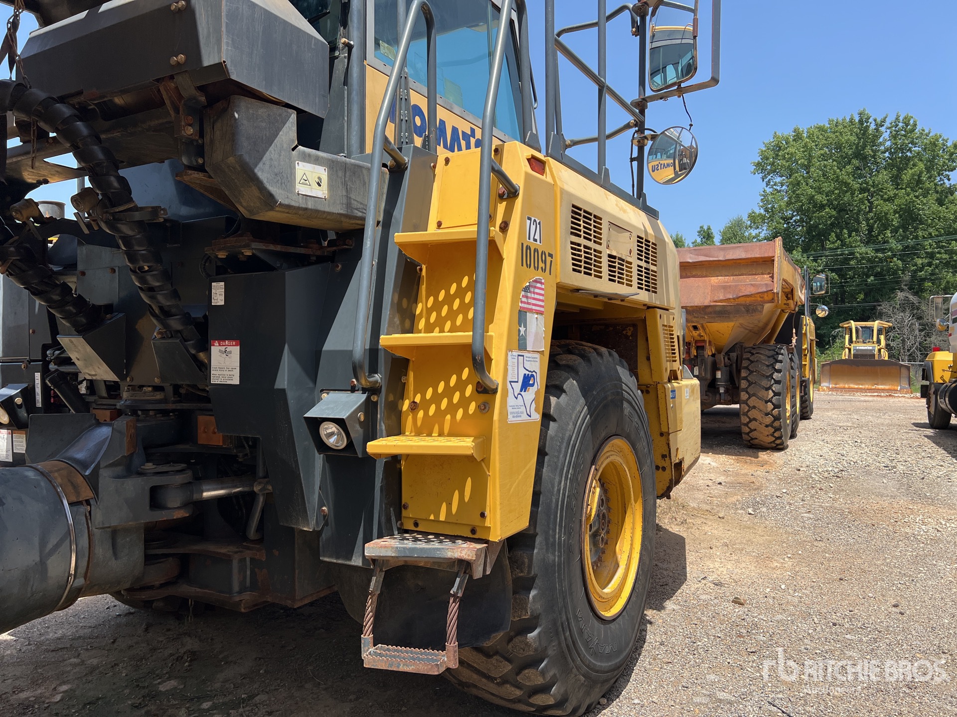2015 Komatsu HM300-5