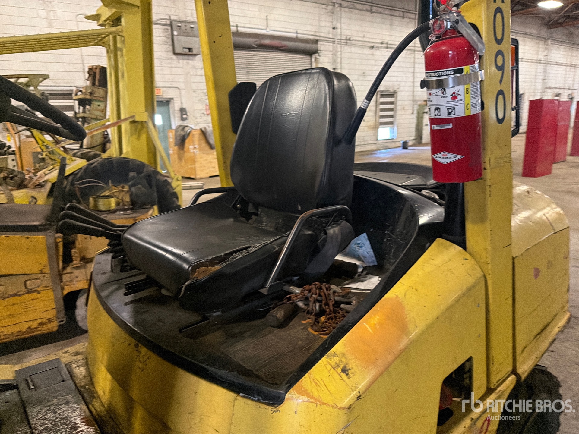 Hyster H80