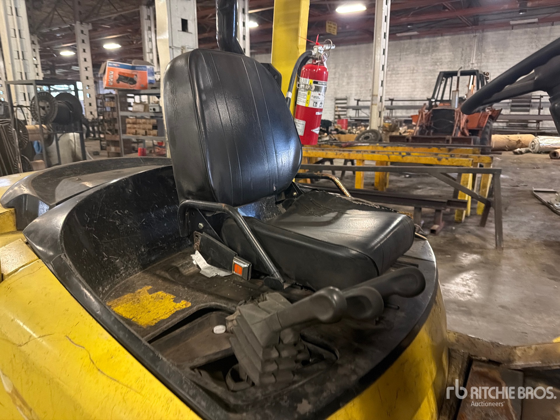 Hyster H80