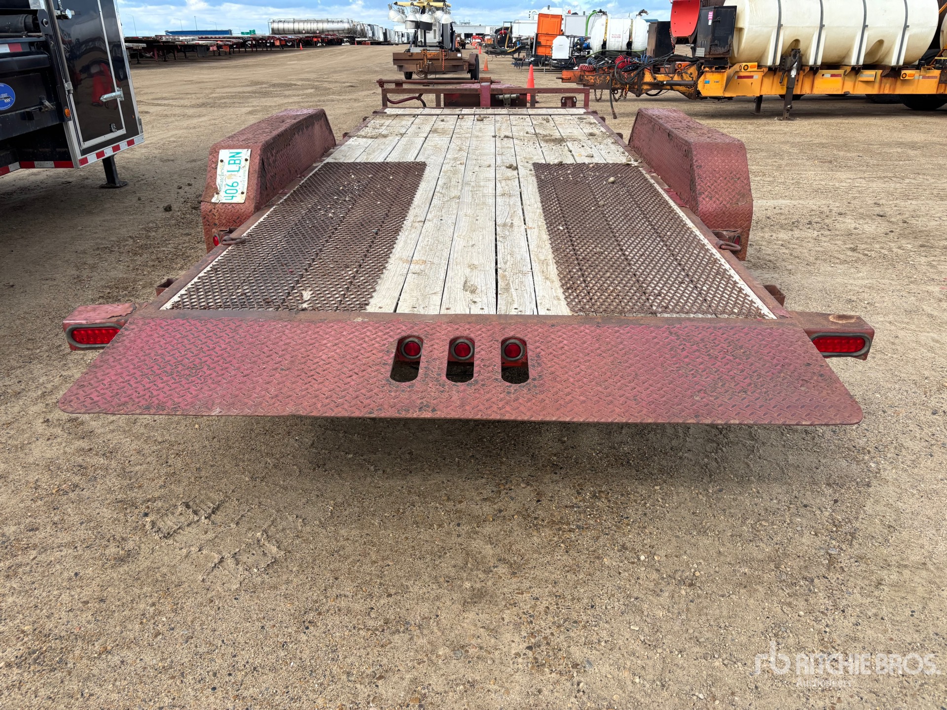 2015 Load Trail 18 ft T/A