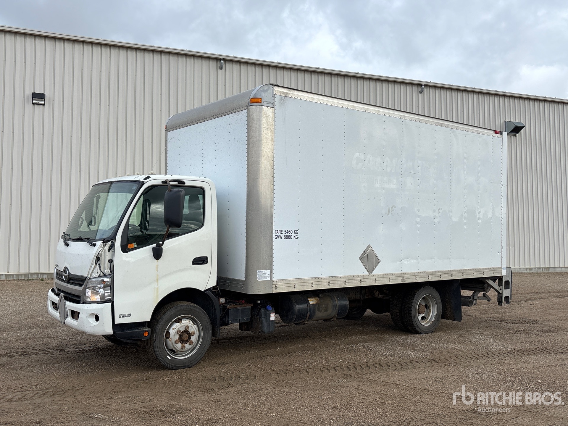 2014 Hino 195
