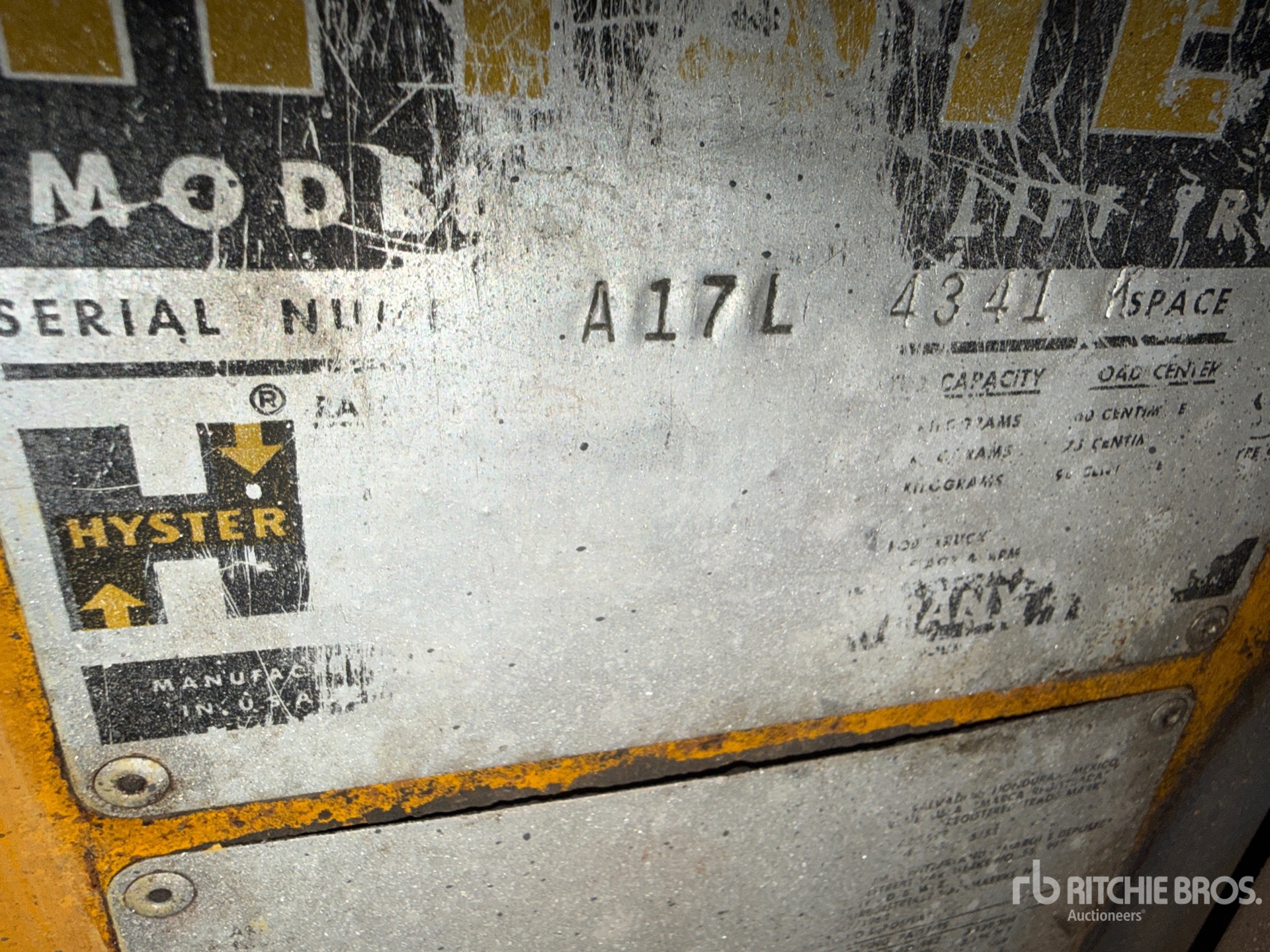 Hyster CUSHION TIRE