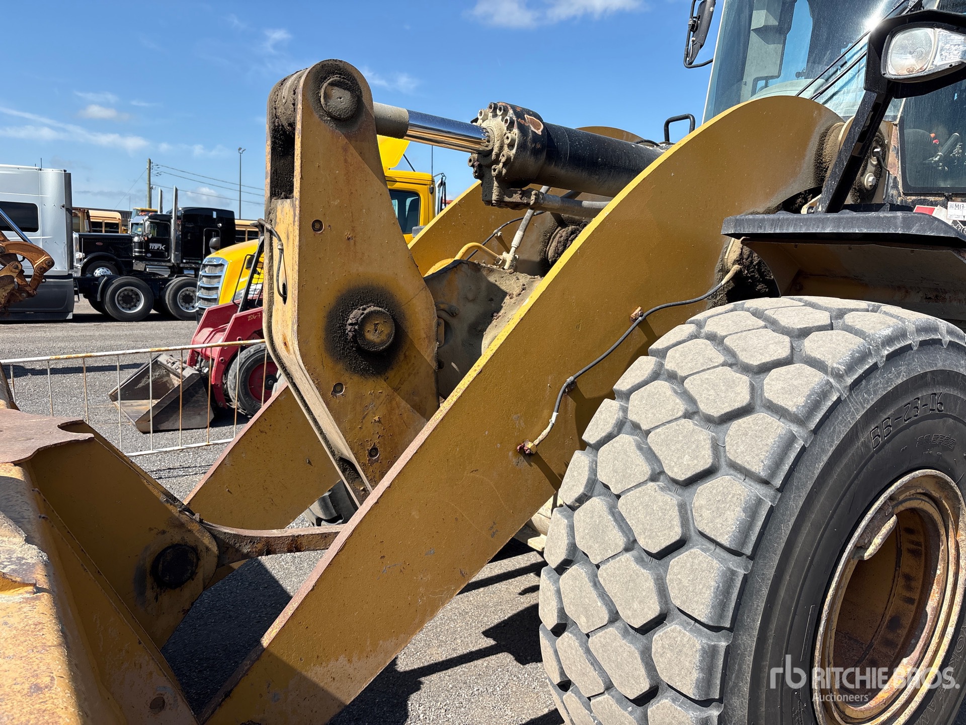 2015 Caterpillar 962M