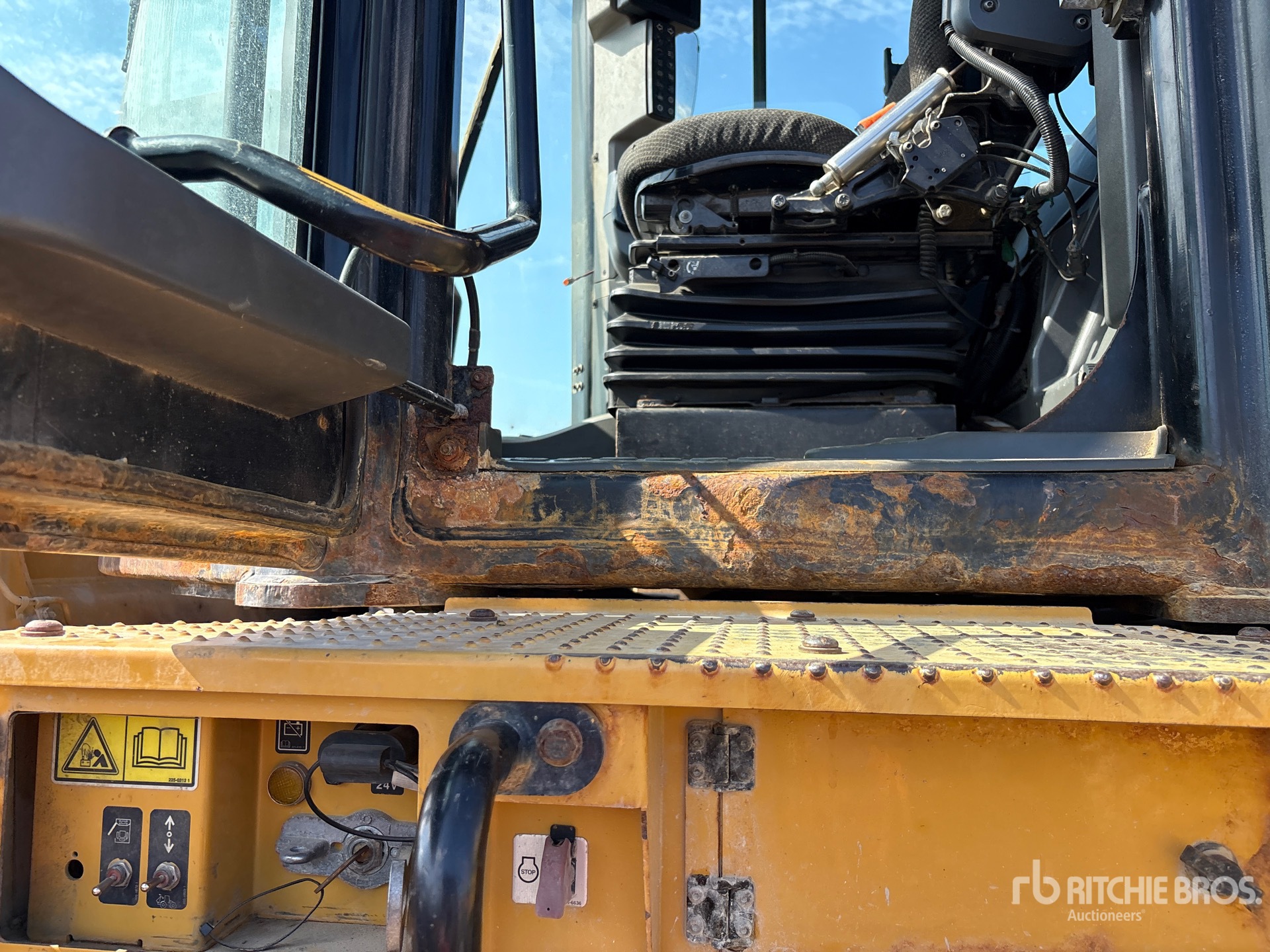 2015 Caterpillar 962M