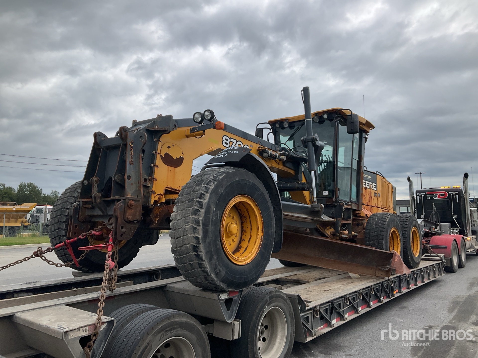 2011 John Deere 870GP