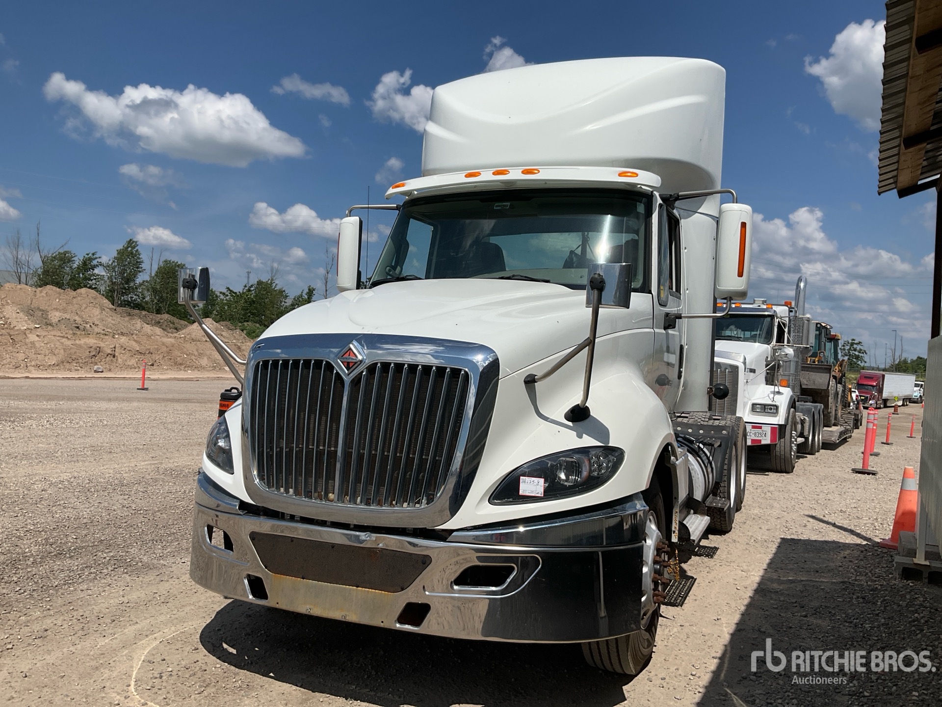 2016 International PROSTAR