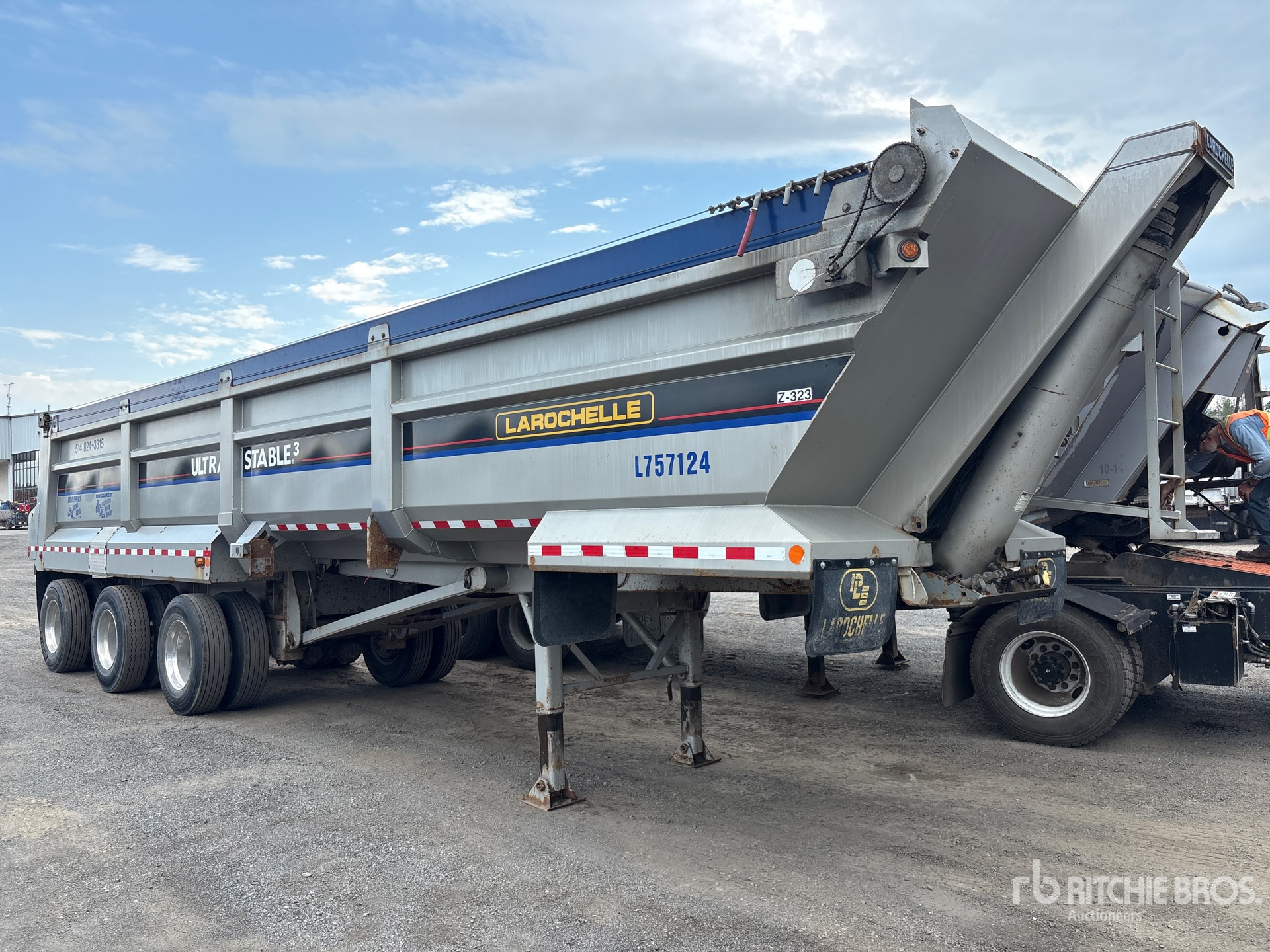 2016 Larochelle M553D